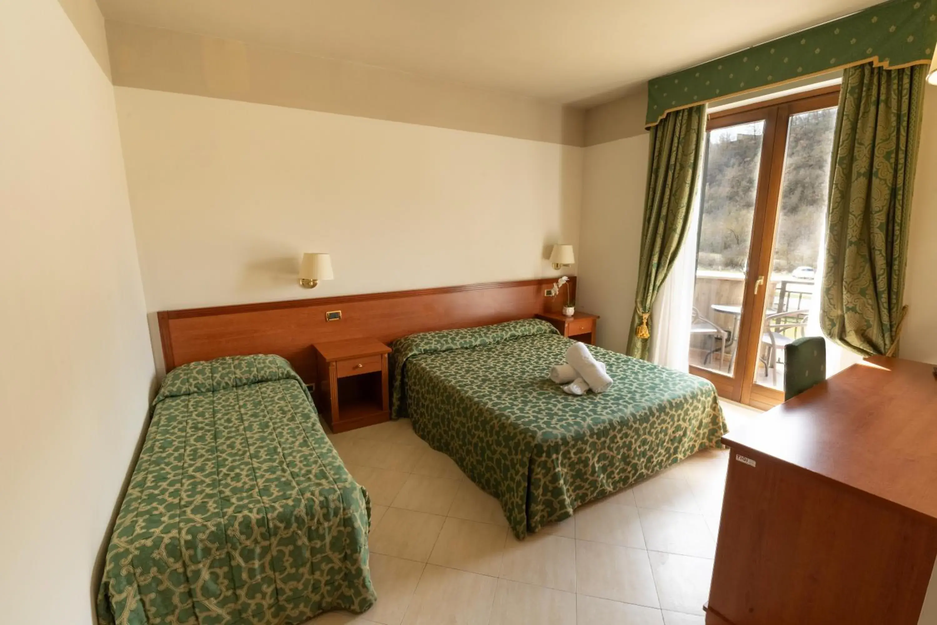 Classic Triple Room in Grand Hotel Elite Classic Triple Room in Grand Hotel Elite