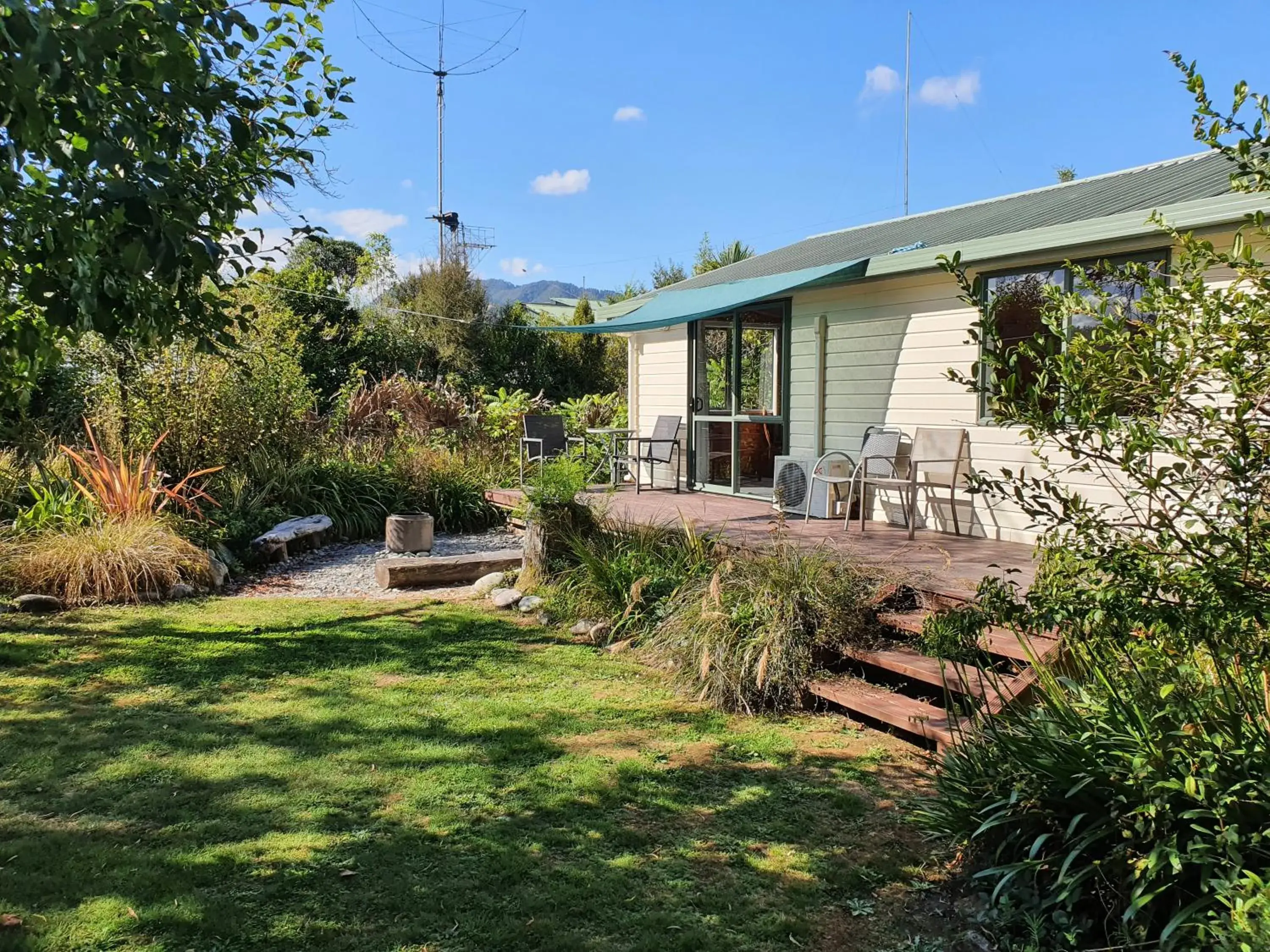 Tui Two-Bedroom Cottage in Off The Beaten Trail Acc & Bike Tours Tui Two-Bedroom Cottage in Off The Beaten Trail Acc & Bike Tours