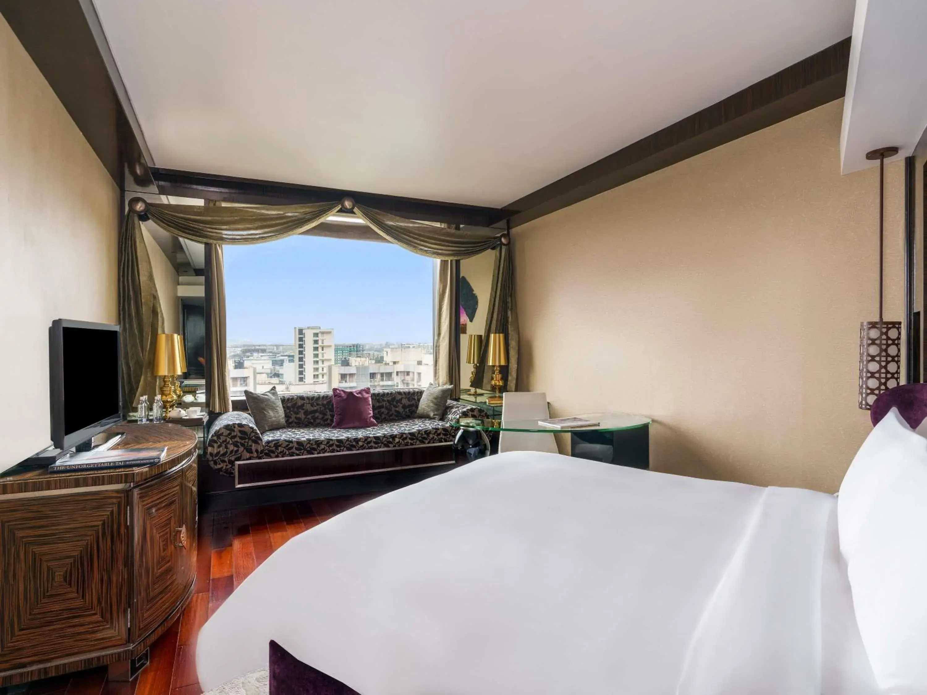 Club Millesime King Room with Breakfast, Evening Hi-Tea and Cocktail Hours, Meeting Room for 1h in Sofitel Mumbai BKC Club Millesime King Room with Breakfast, Evening Hi-Tea and Cocktail Hours, Meeting Room for 1h in Sofitel Mumbai BKC