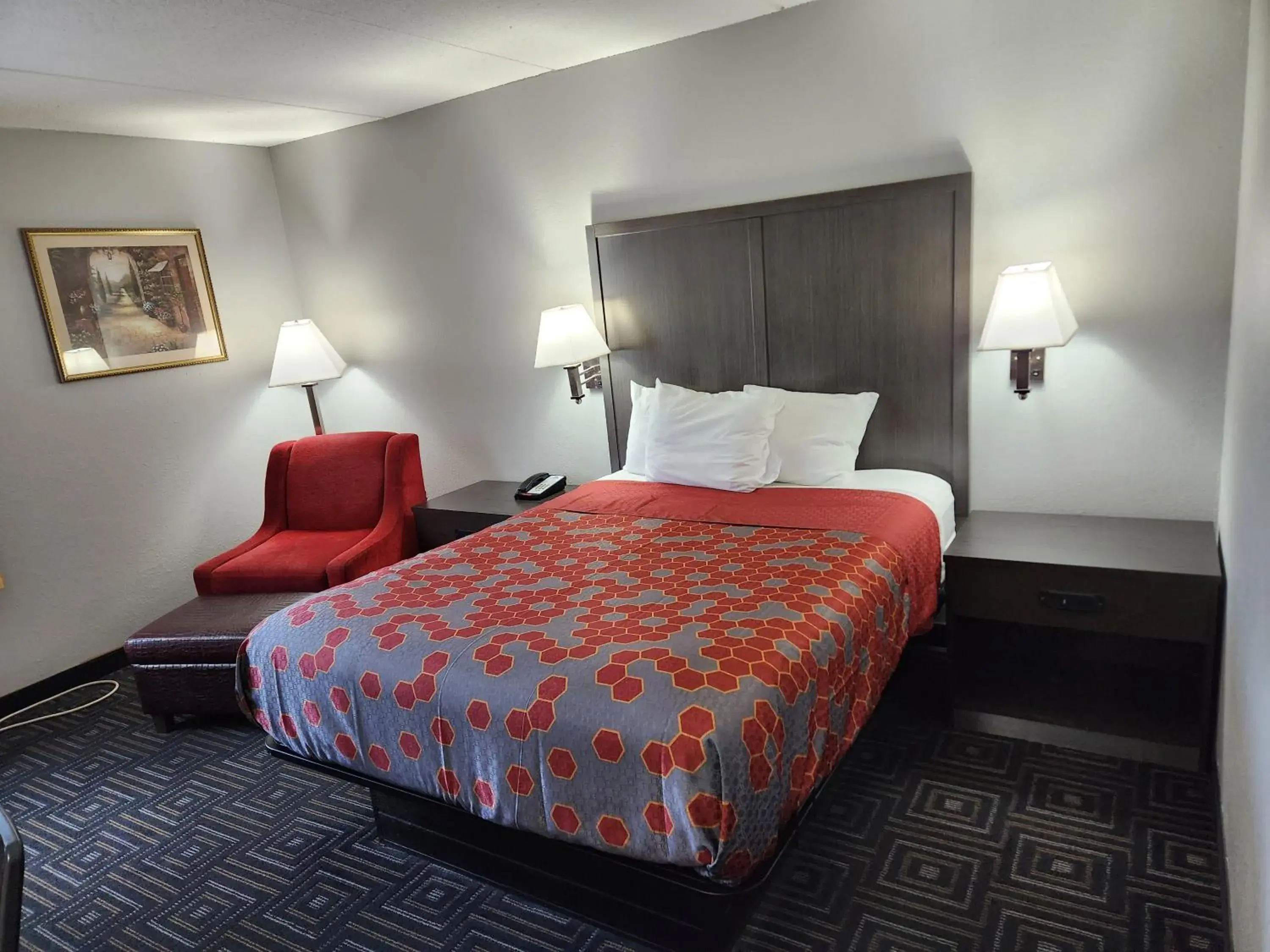 Queen Room - Disability Access/Non-Smoking in Twin Cities Inn, Mounds View Queen Room - Disability Access/Non-Smoking in Twin Cities Inn, Mounds View