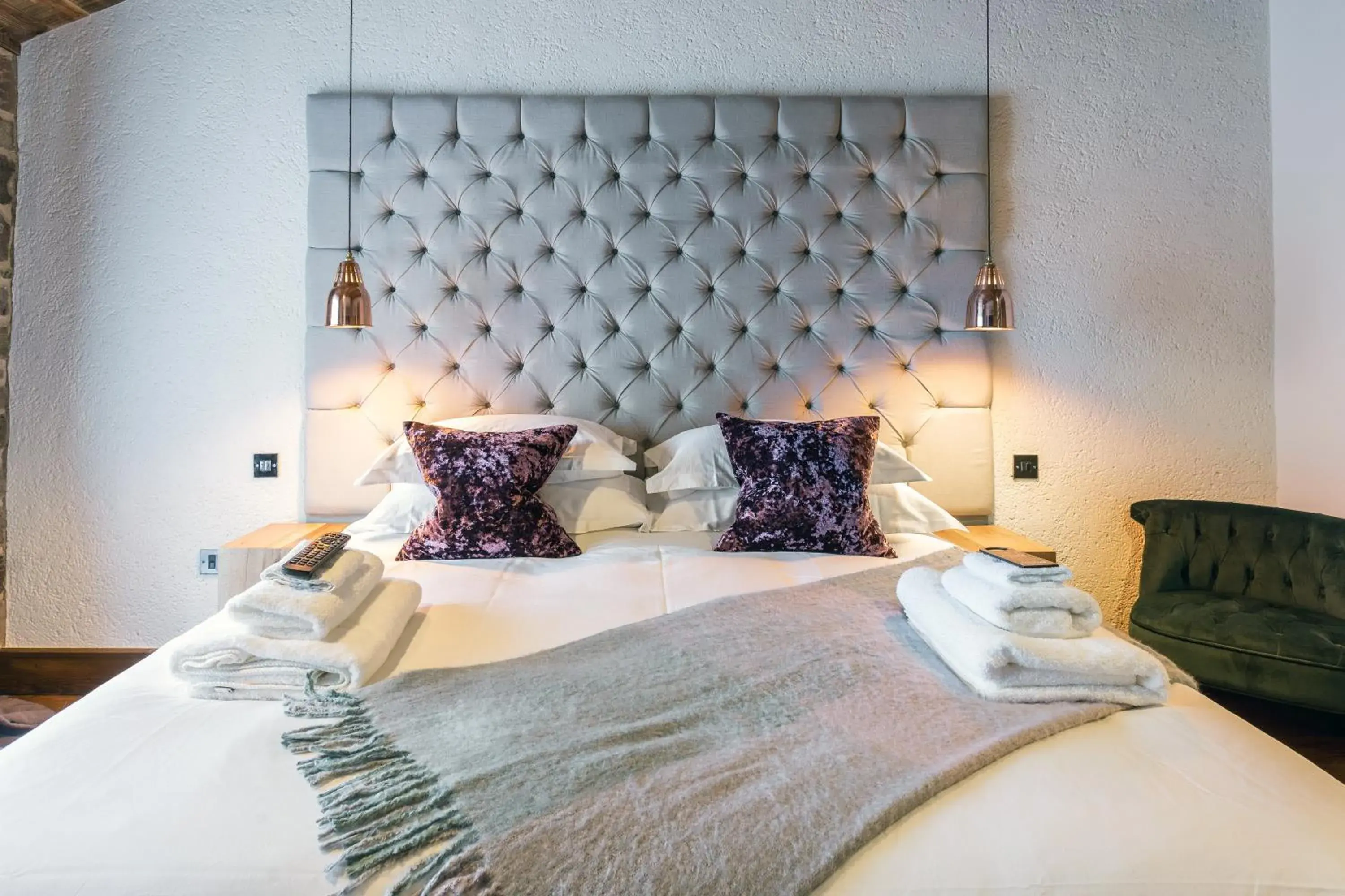 Superior Double or Twin Room with Garden View in The Cow Dalbury Superior Double or Twin Room with Garden View in The Cow Dalbury