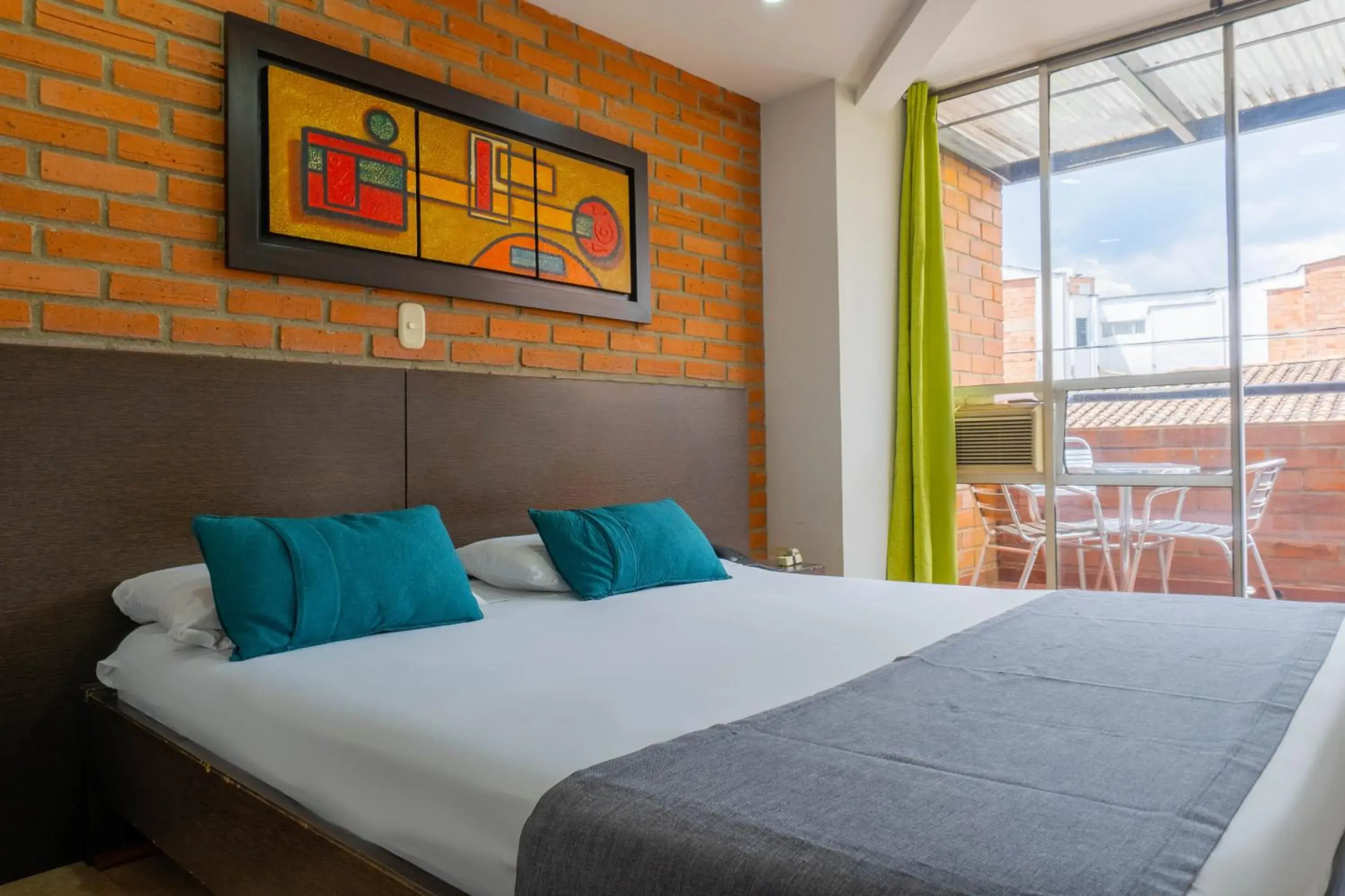 Double Room - single occupancy in Hotel Casa Blanca Laureles Double Room - single occupancy in Hotel Casa Blanca Laureles