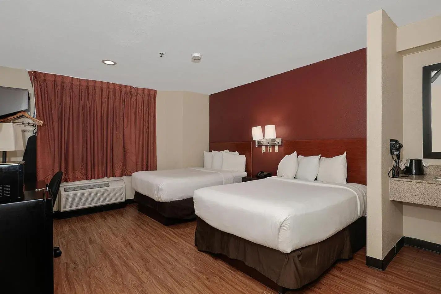 Double Room with Two Double Beds - Non-Smoking in GreenTree Inn - IAH Airport JFK Blvd Double Room with Two Double Beds - Non-Smoking in GreenTree Inn - IAH Airport JFK Blvd