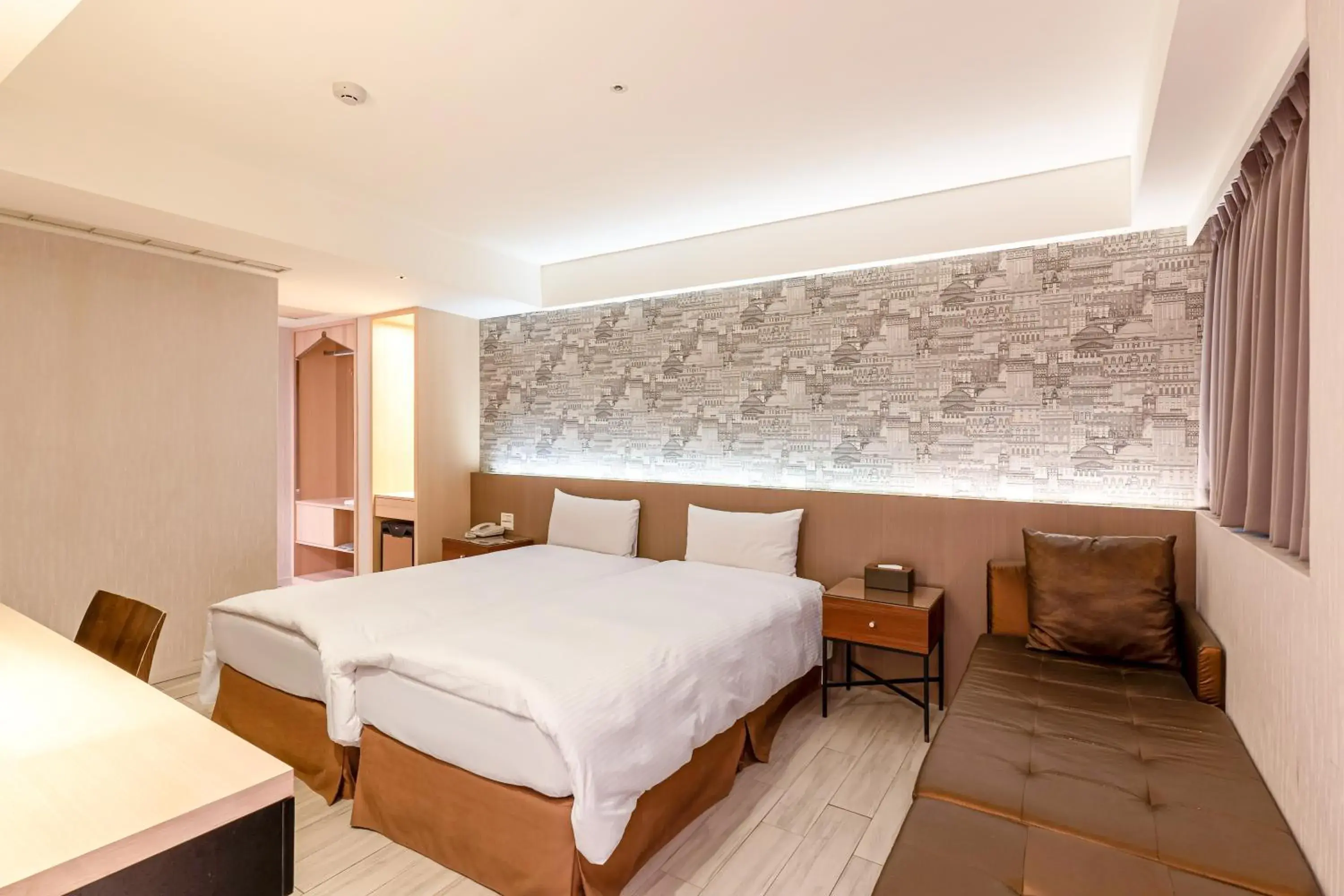 Standard Twin Room without Window in Guide Hotel Taipei Fuxing North Standard Twin Room without Window in Guide Hotel Taipei Fuxing North