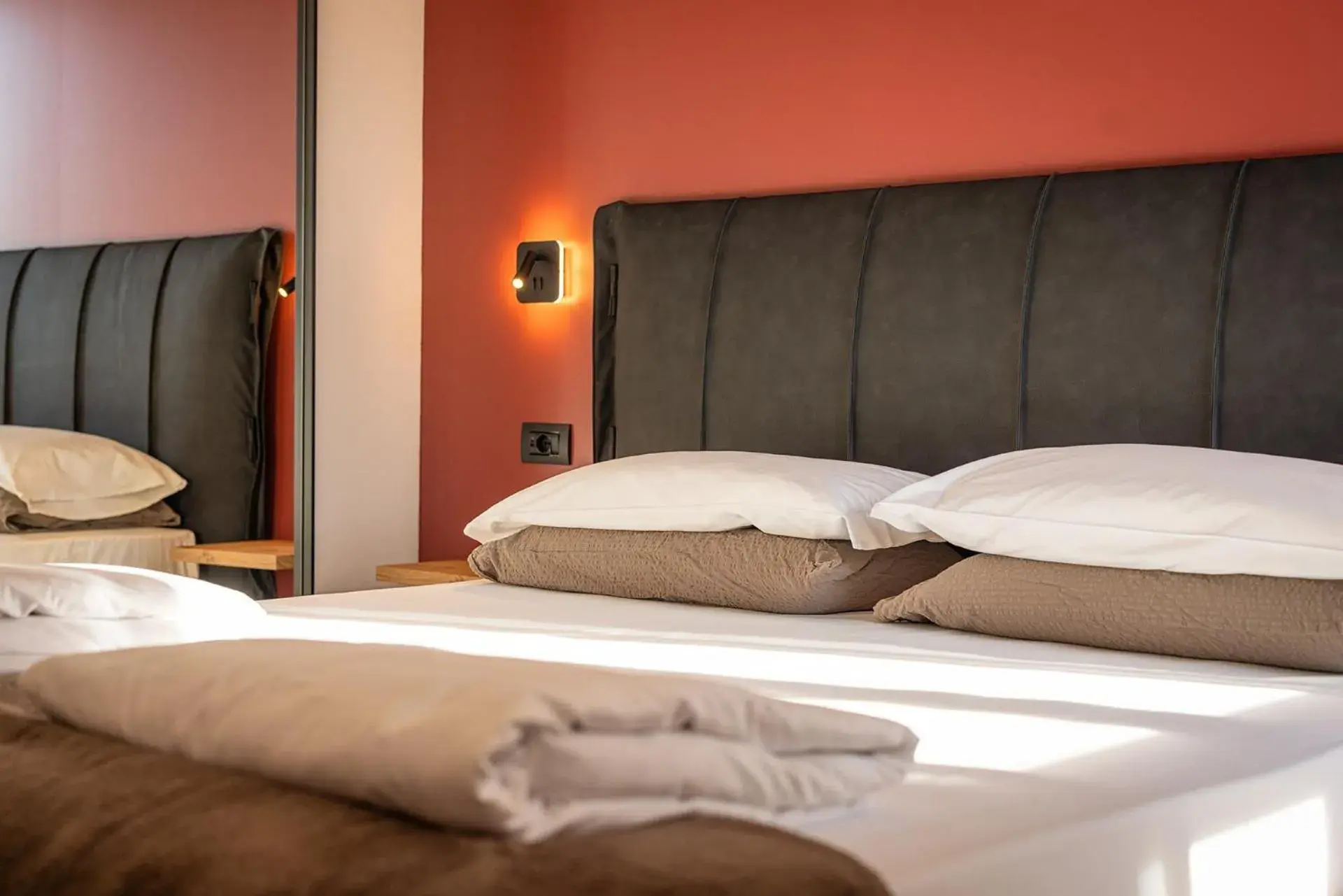 Deluxe Double Room with Balcony in Hotel Lago Di Garda Deluxe Double Room with Balcony in Hotel Lago Di Garda