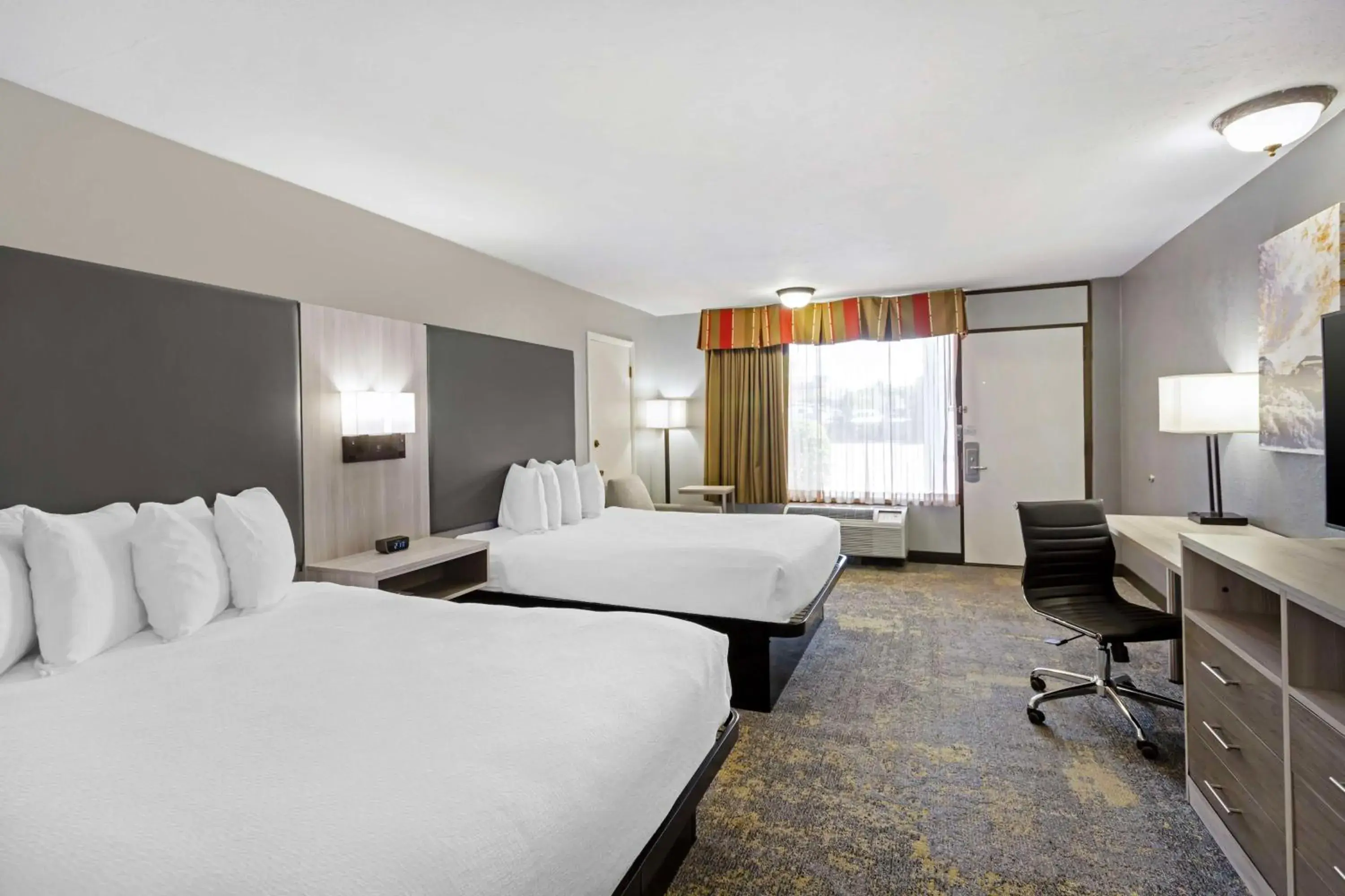 Queen Room with Two Queen Beds with Sofa Bed in Best Western Plus Weston Inn Queen Room with Two Queen Beds with Sofa Bed in Best Western Plus Weston Inn