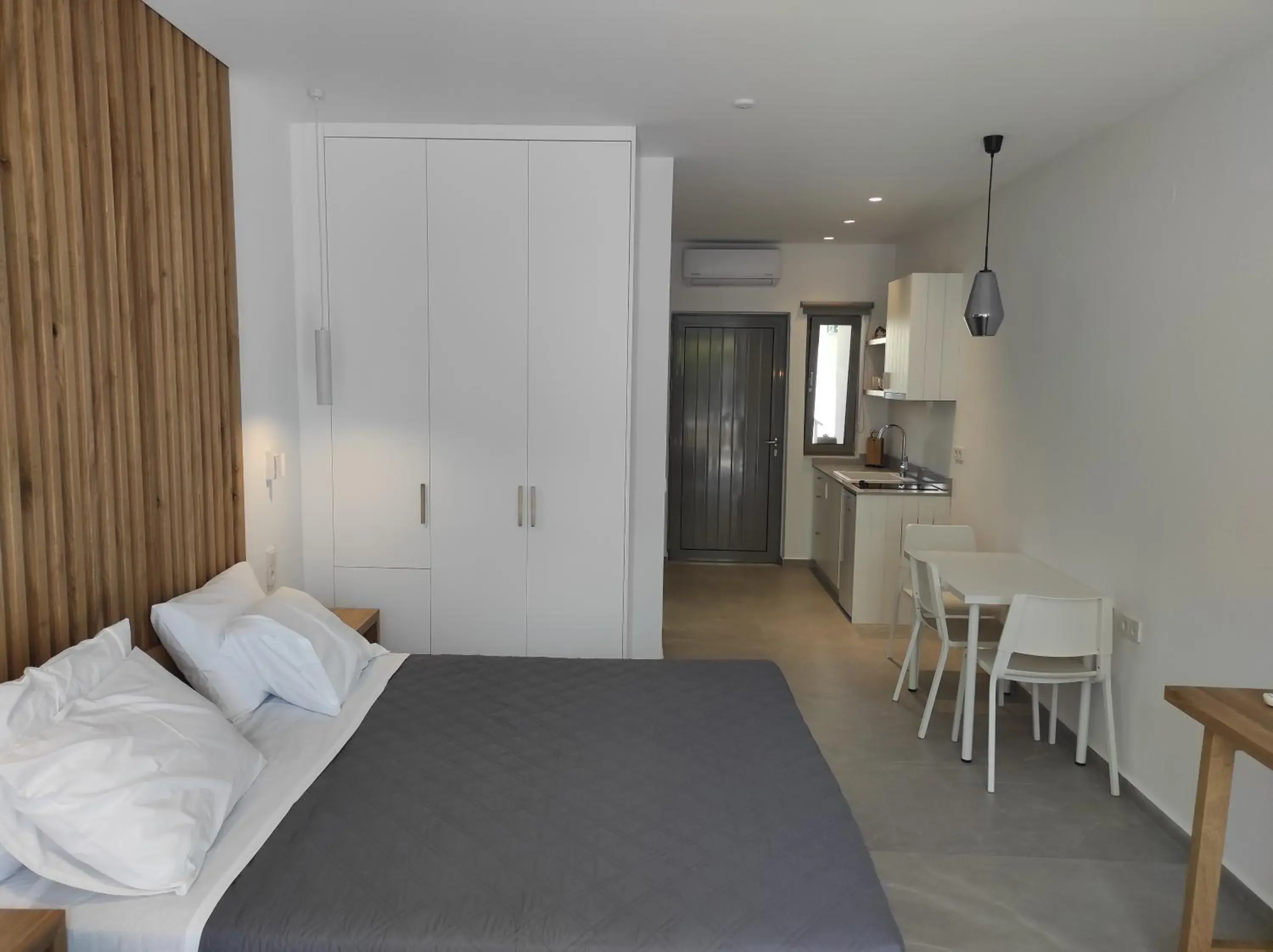 Junior Suite in Melissa Apartments, Studios & Suites Junior Suite in Melissa Apartments, Studios & Suites