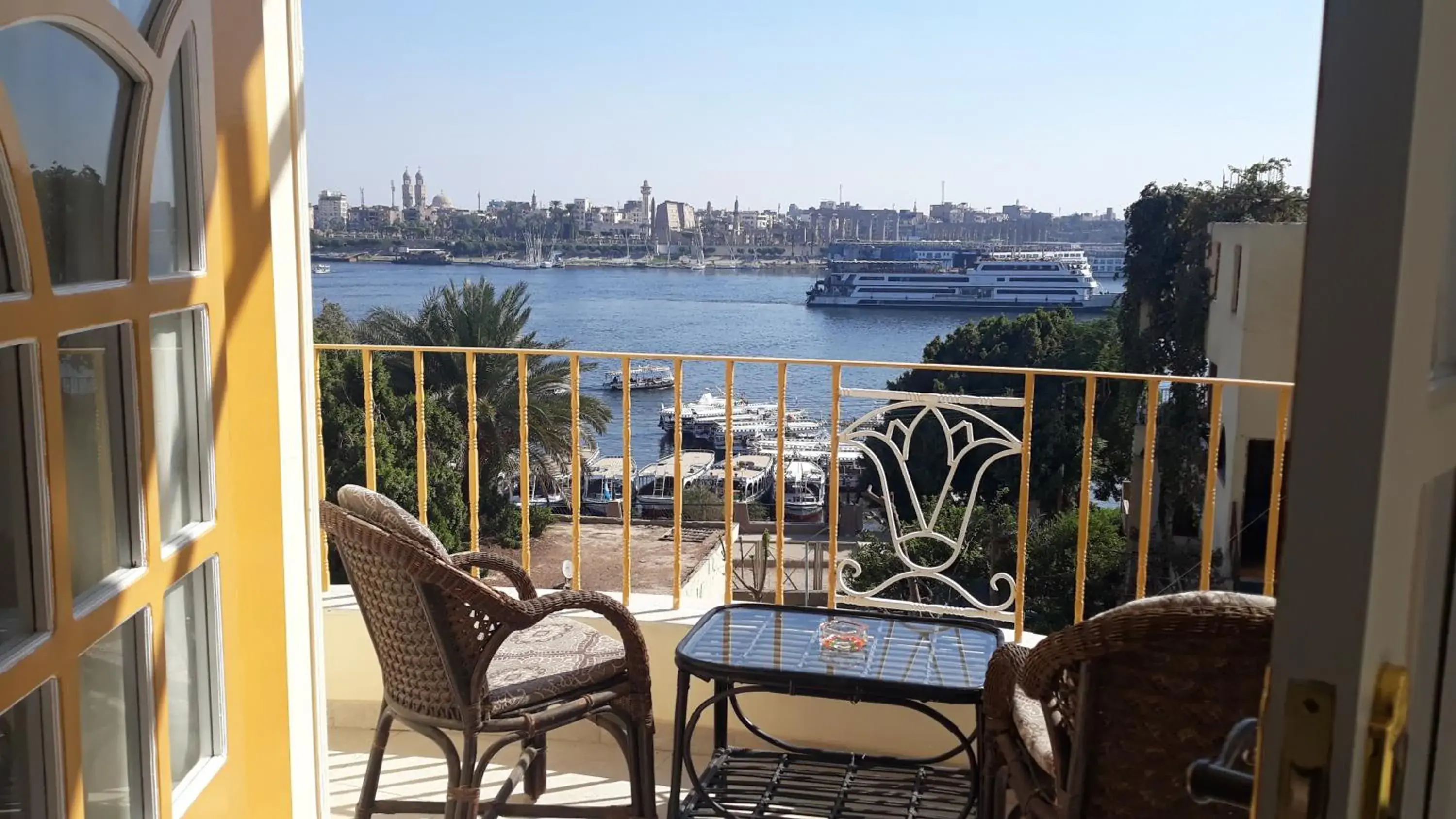 Deluxe Double Room in Spring Hotel Luxor Deluxe Double Room in Spring Hotel Luxor