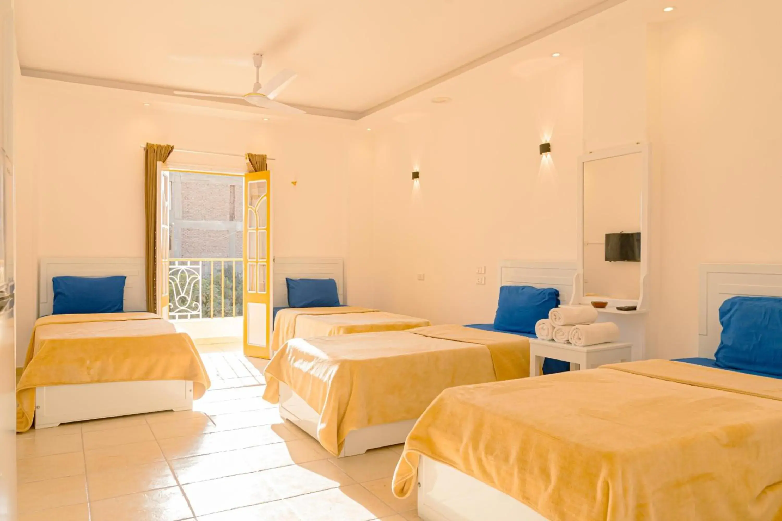 Standard Family Room in Spring Hotel Luxor Standard Family Room in Spring Hotel Luxor