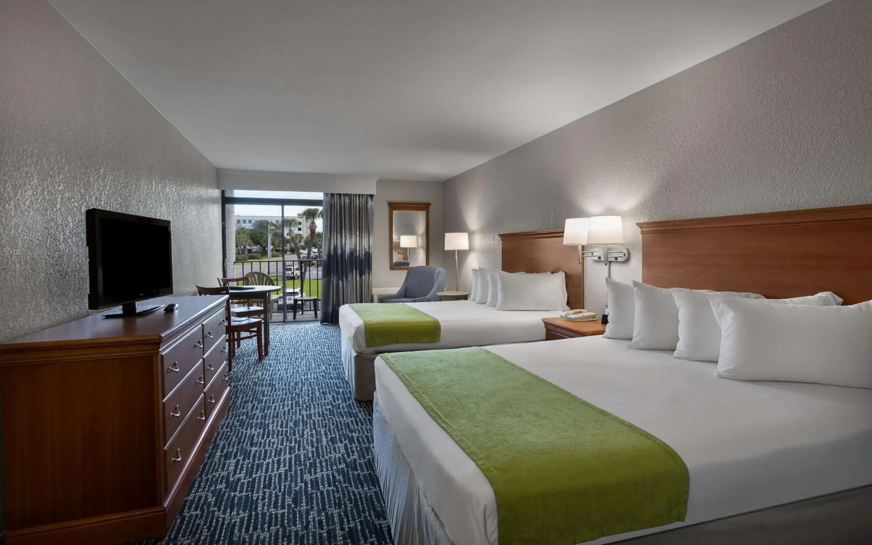 Queen Room with Two Queen Beds and Balcony - Street View/Non-Smoking in Dayton House Resort - BW Signature Collection Queen Room with Two Queen Beds and Balcony - Street View/Non-Smoking in Dayton House Resort - BW Signature Collection