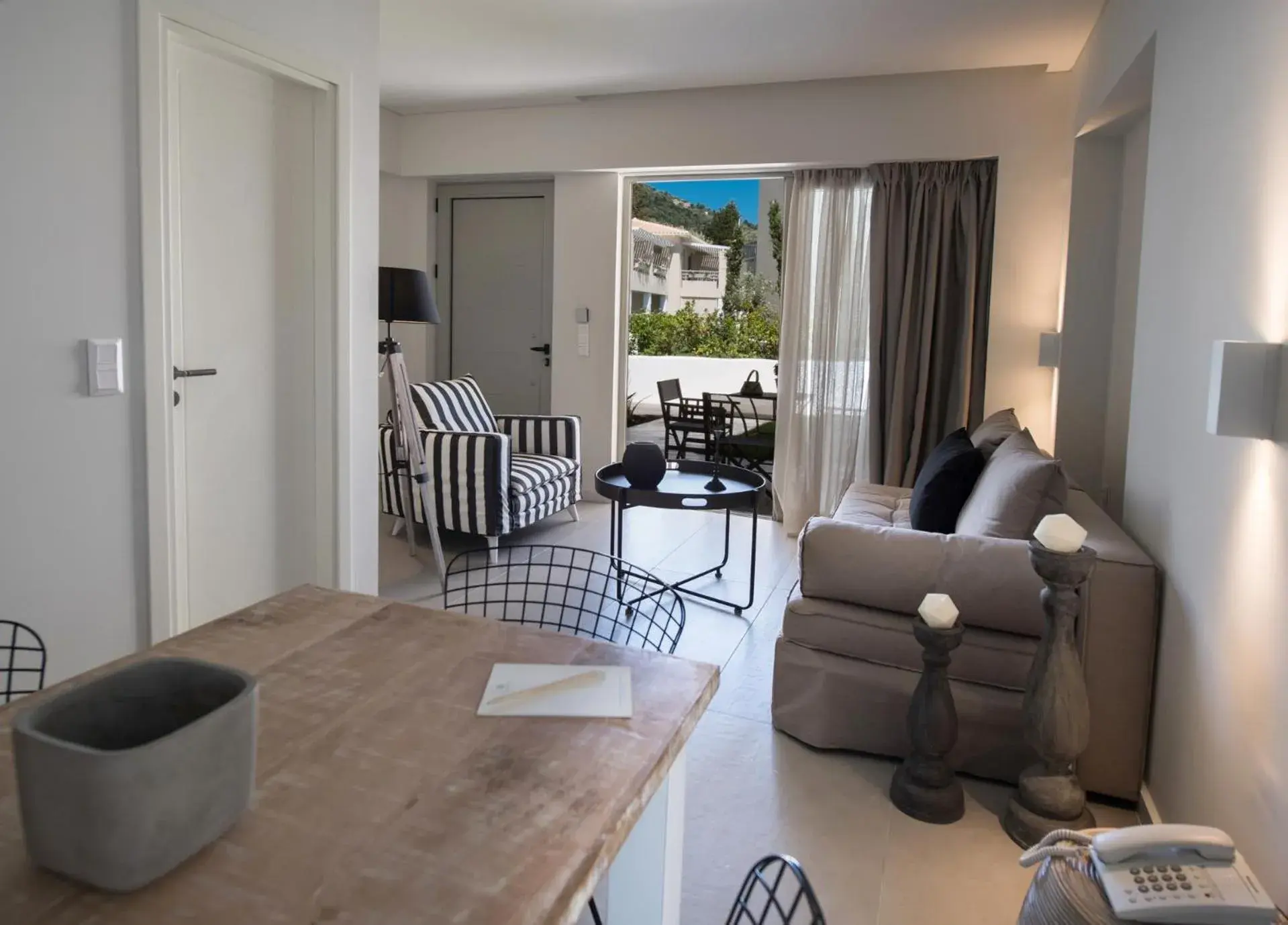 Suite with Garden View in Crystal Waters Suite with Garden View in Crystal Waters