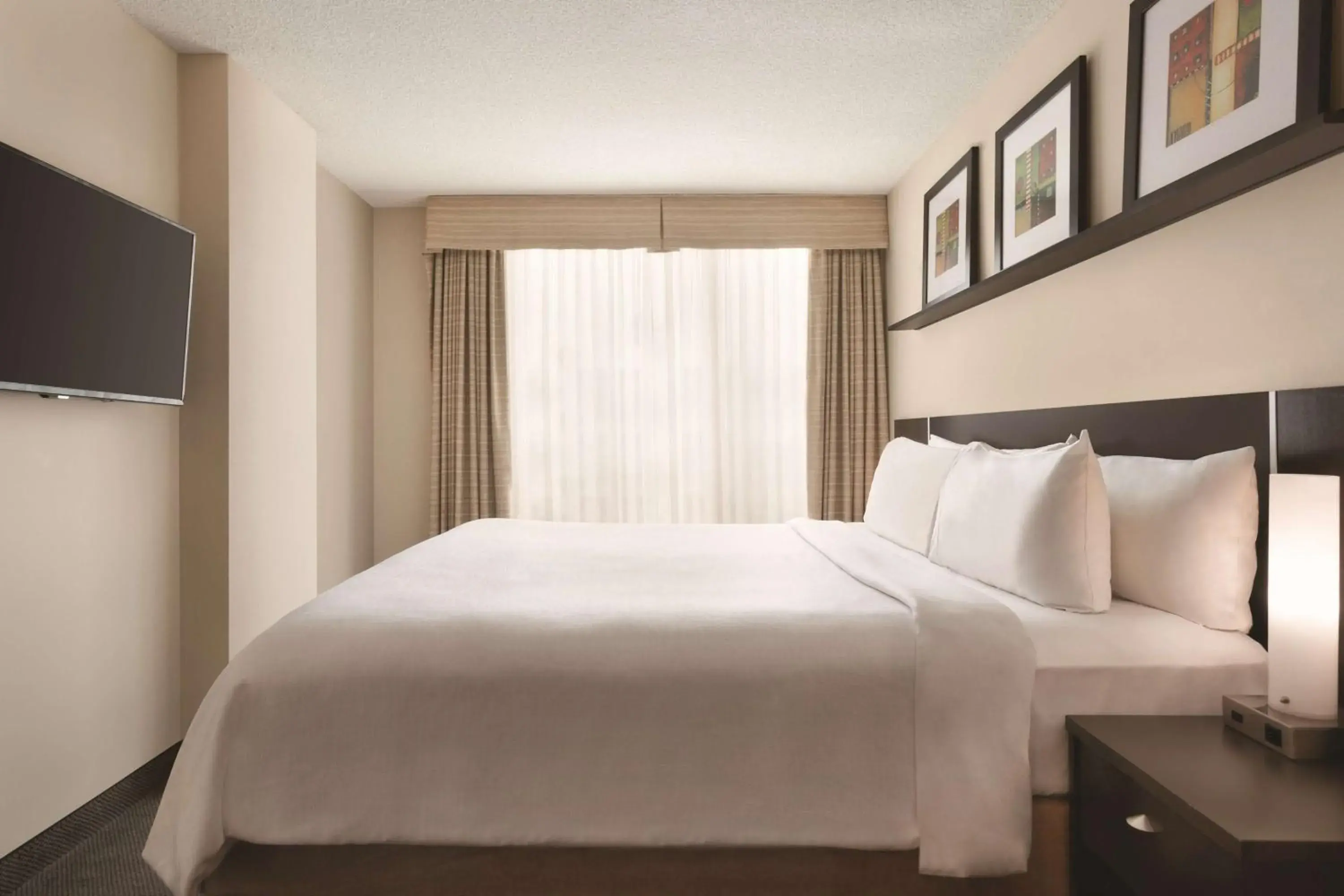 Two-Bedroom Suite - Non-Smoking in Embassy Suites by Hilton - Montreal Two-Bedroom Suite - Non-Smoking in Embassy Suites by Hilton - Montreal