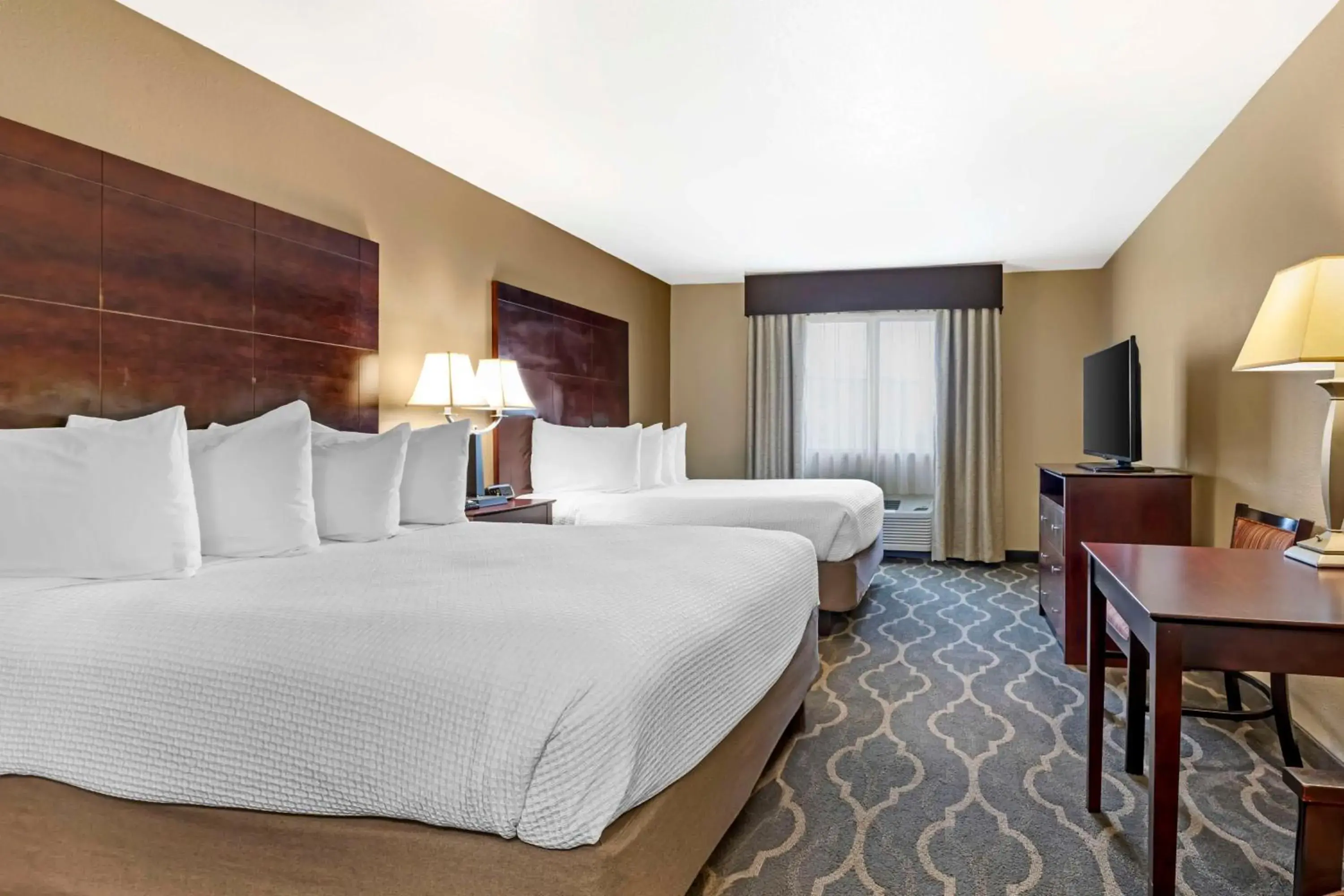 Queen Room with Two Queen Beds - Non-Smoking in Best Western Plus Burleson Inn & Suites Queen Room with Two Queen Beds - Non-Smoking in Best Western Plus Burleson Inn & Suites