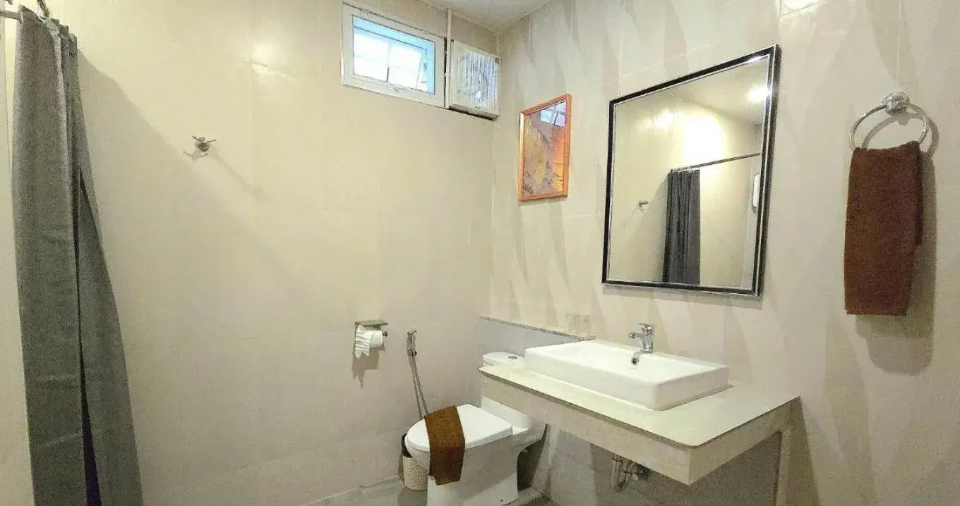 Bungalow (4 Adults) in Diamond Cave Resort Bungalow (4 Adults) in Diamond Cave Resort