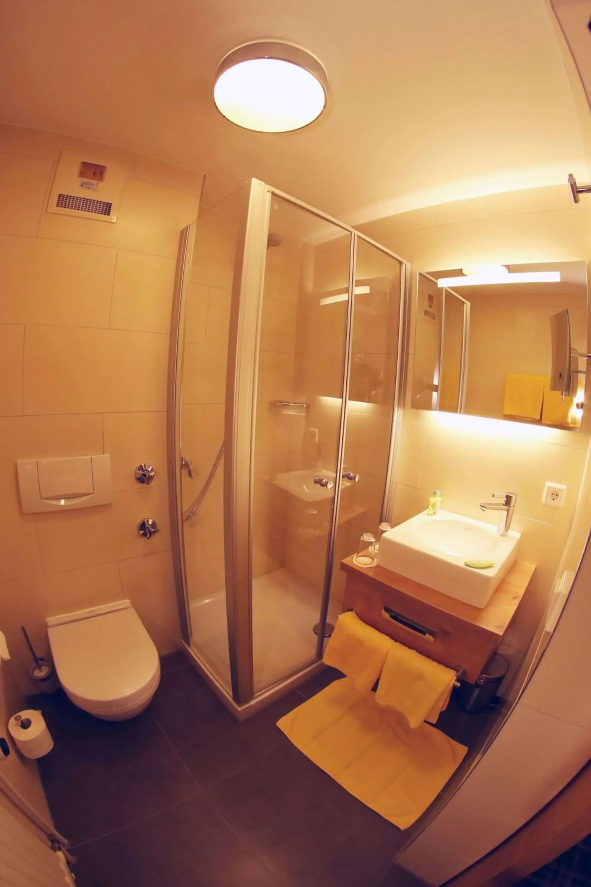 Deluxe Double Room in Hotel-Landgasthof Schuster Deluxe Double Room in Hotel-Landgasthof Schuster