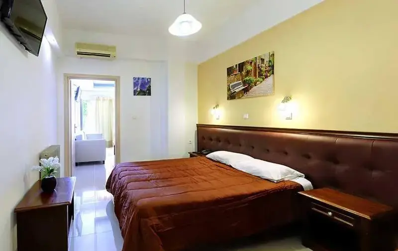 Family Room in Gouvia Hotel Family Room in Gouvia Hotel