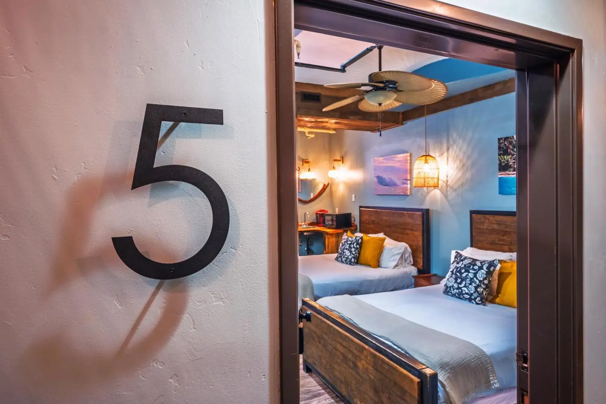 Deluxe Triple Room in Nomads Hotel Deluxe Triple Room in Nomads Hotel