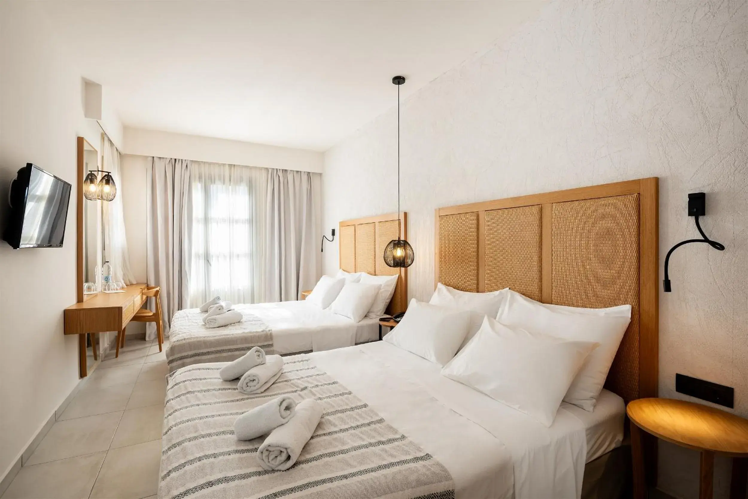 Junior Suite in Pedi Beach Hotel Junior Suite in Pedi Beach Hotel