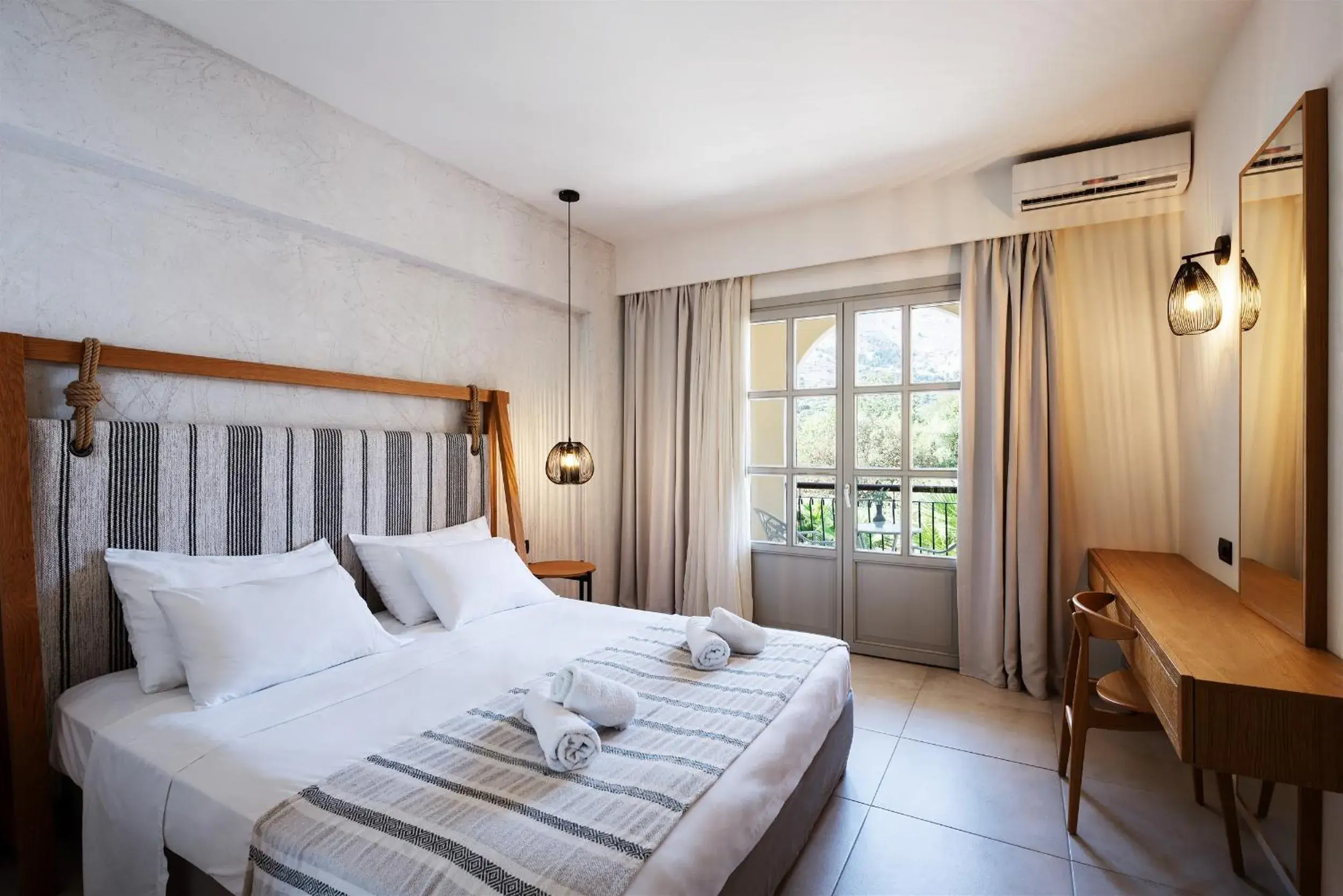 Double or Twin Room with Garden View in Pedi Beach Hotel Double or Twin Room with Garden View in Pedi Beach Hotel