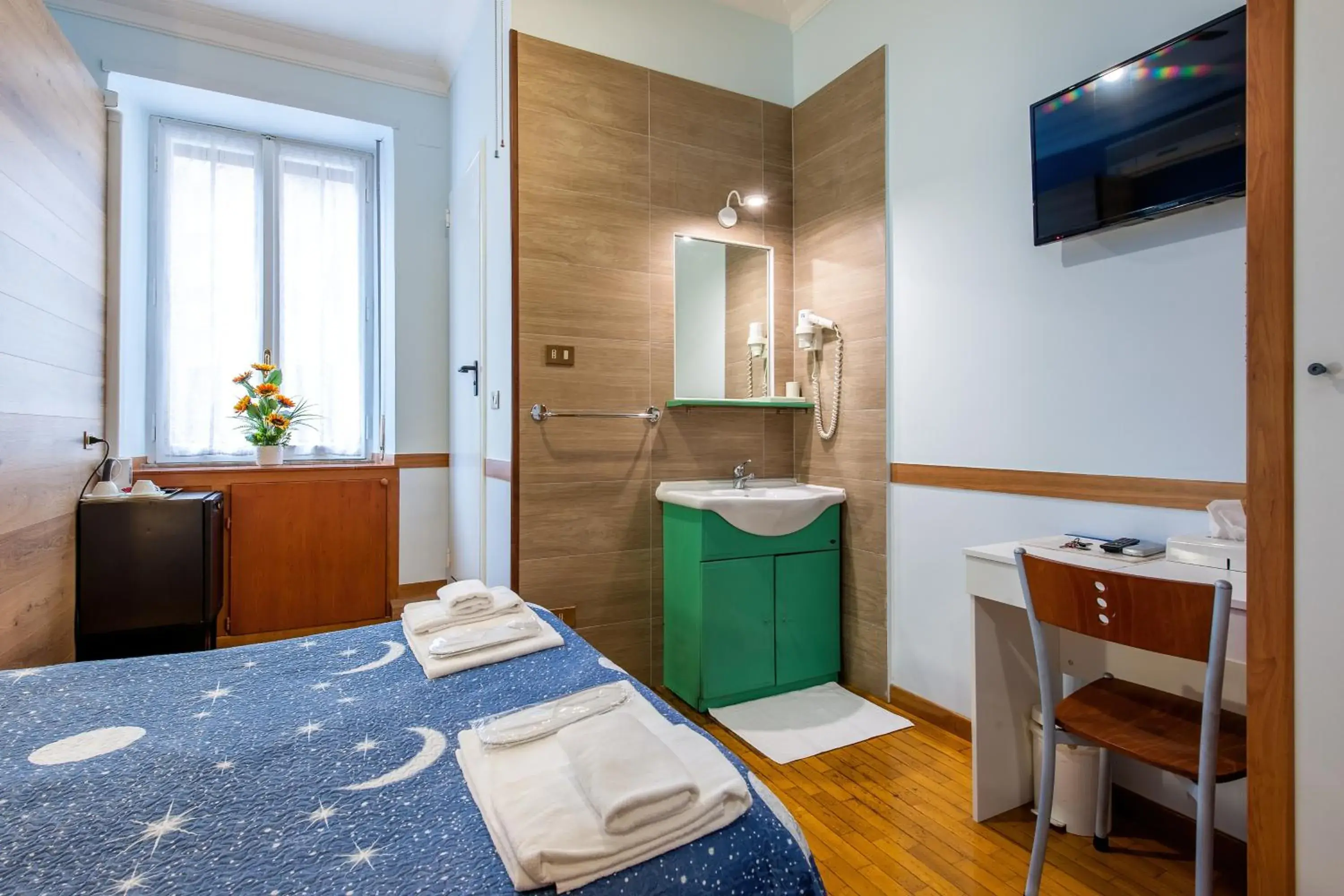 Double or Twin Room in Alessandro A San Pietro Best Bed Double or Twin Room in Alessandro A San Pietro Best Bed