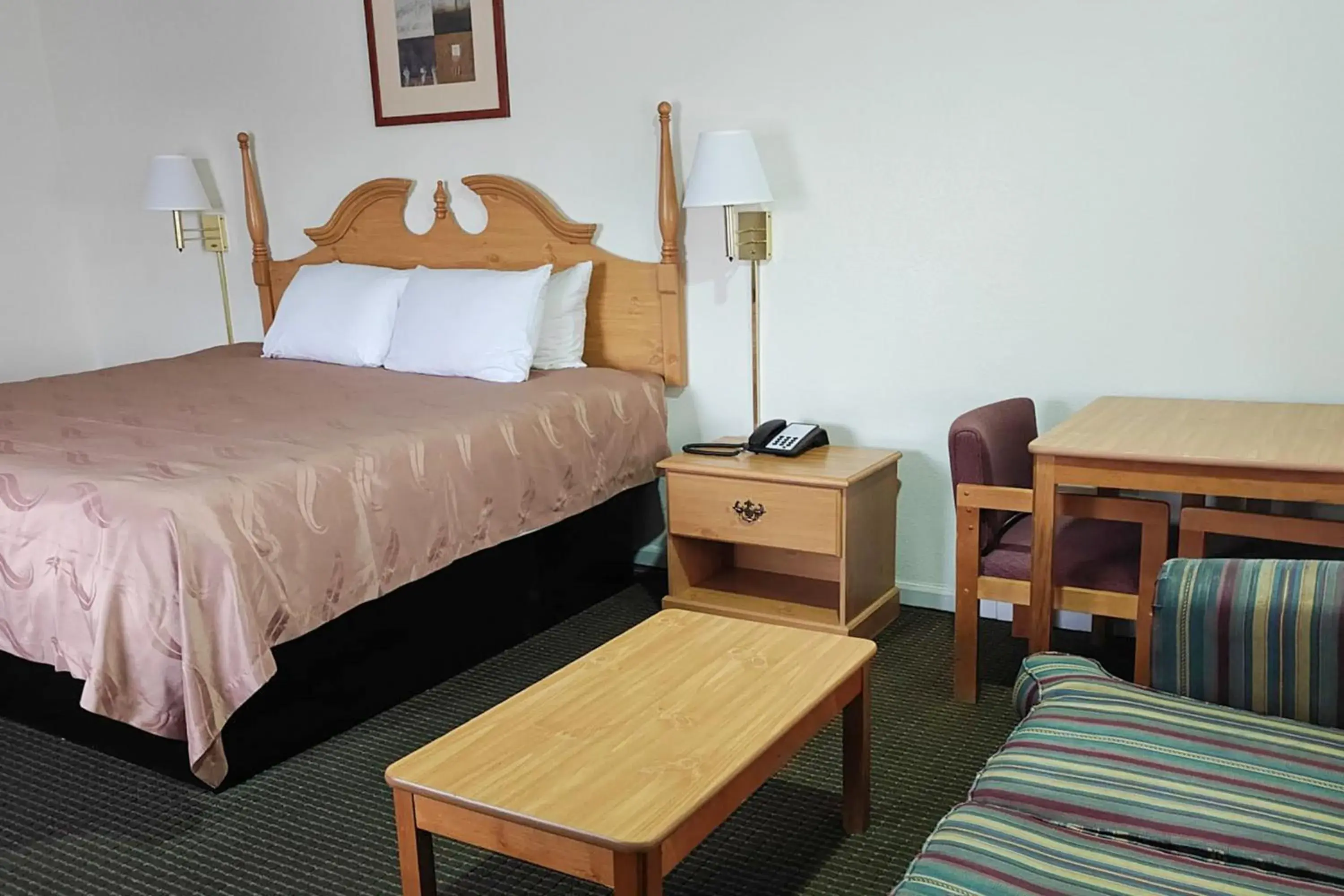 Suite - King Bed Non - Smoking in Capital O First Heritage Inn Rantoul IL I 57 Suite - King Bed Non - Smoking in Capital O First Heritage Inn Rantoul IL I 57