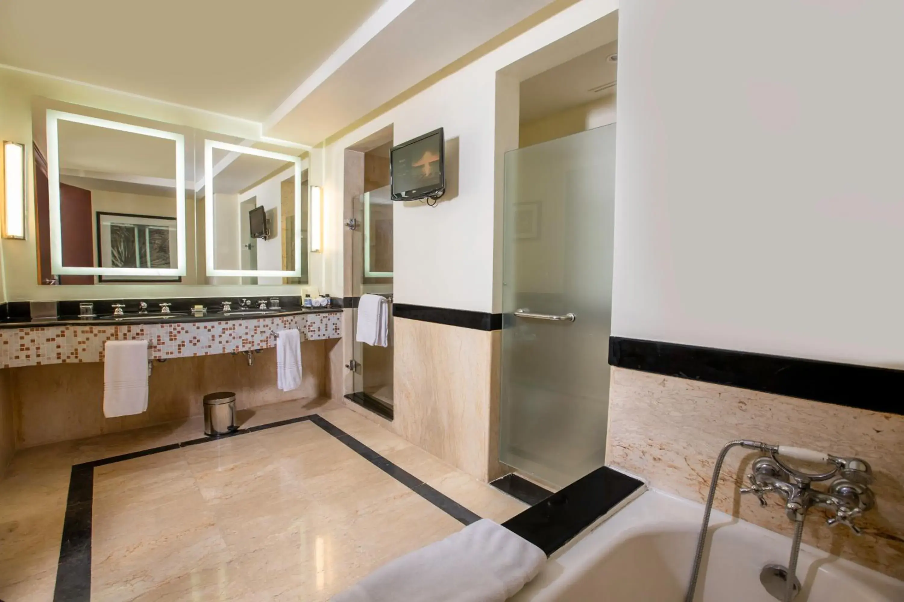 Regency Suite - single occupancy in Park Regency Sharm El Sheikh Resort Regency Suite - single occupancy in Park Regency Sharm El Sheikh Resort