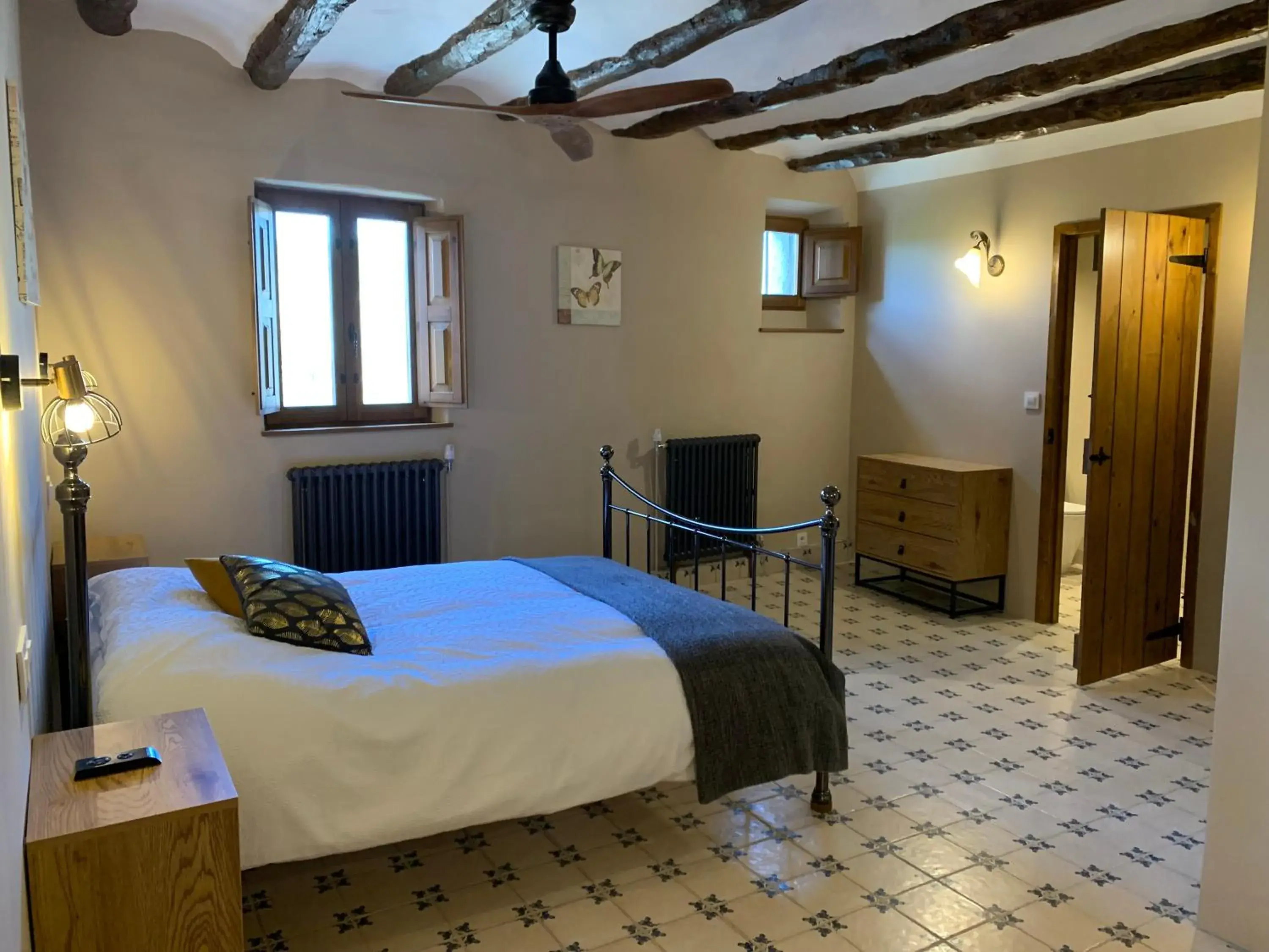 Deluxe Double Room in Casa Lascorz Deluxe Double Room in Casa Lascorz