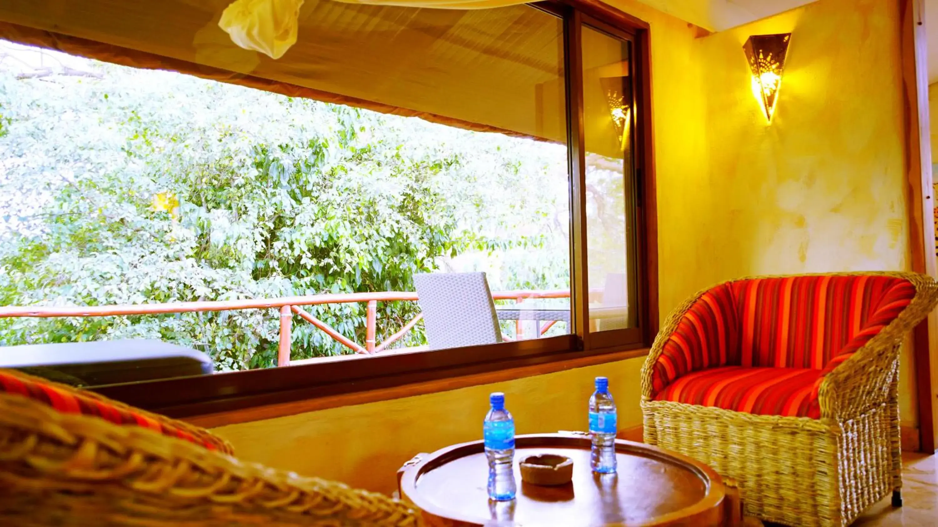 Luxury River View Cottage King Bed - single occupancy in PrideInn Mara Camp & Cottages Luxury River View Cottage King Bed - single occupancy in PrideInn Mara Camp & Cottages