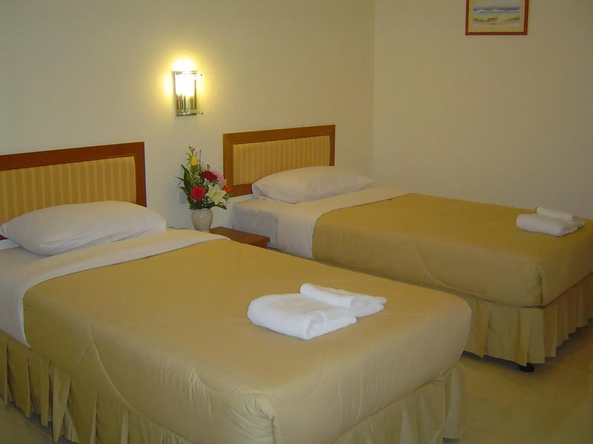Standard Twin Room in Prachuap Place Hotel Standard Twin Room in Prachuap Place Hotel