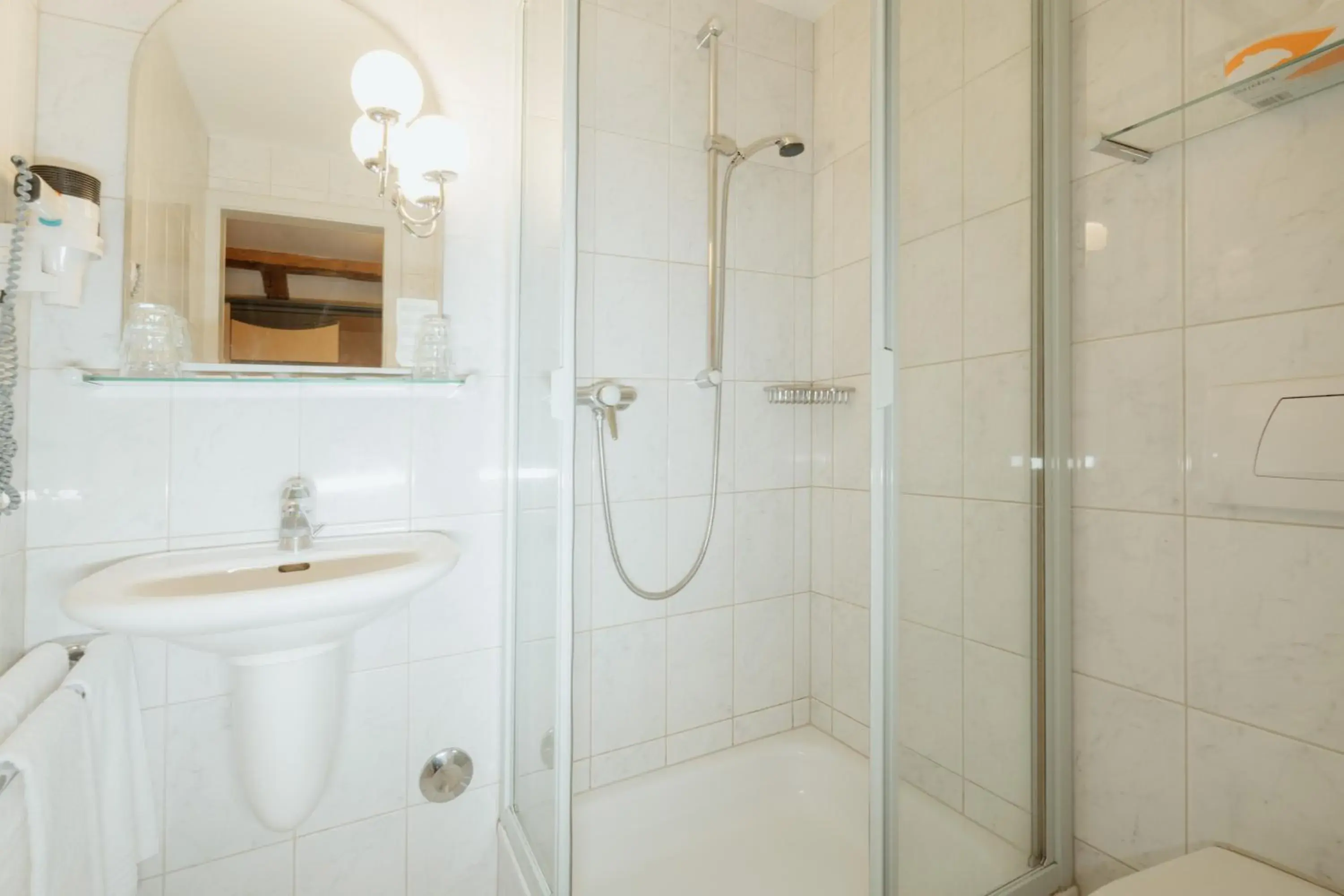 Quadruple Room in Parkhotel Schwert Quadruple Room in Parkhotel Schwert