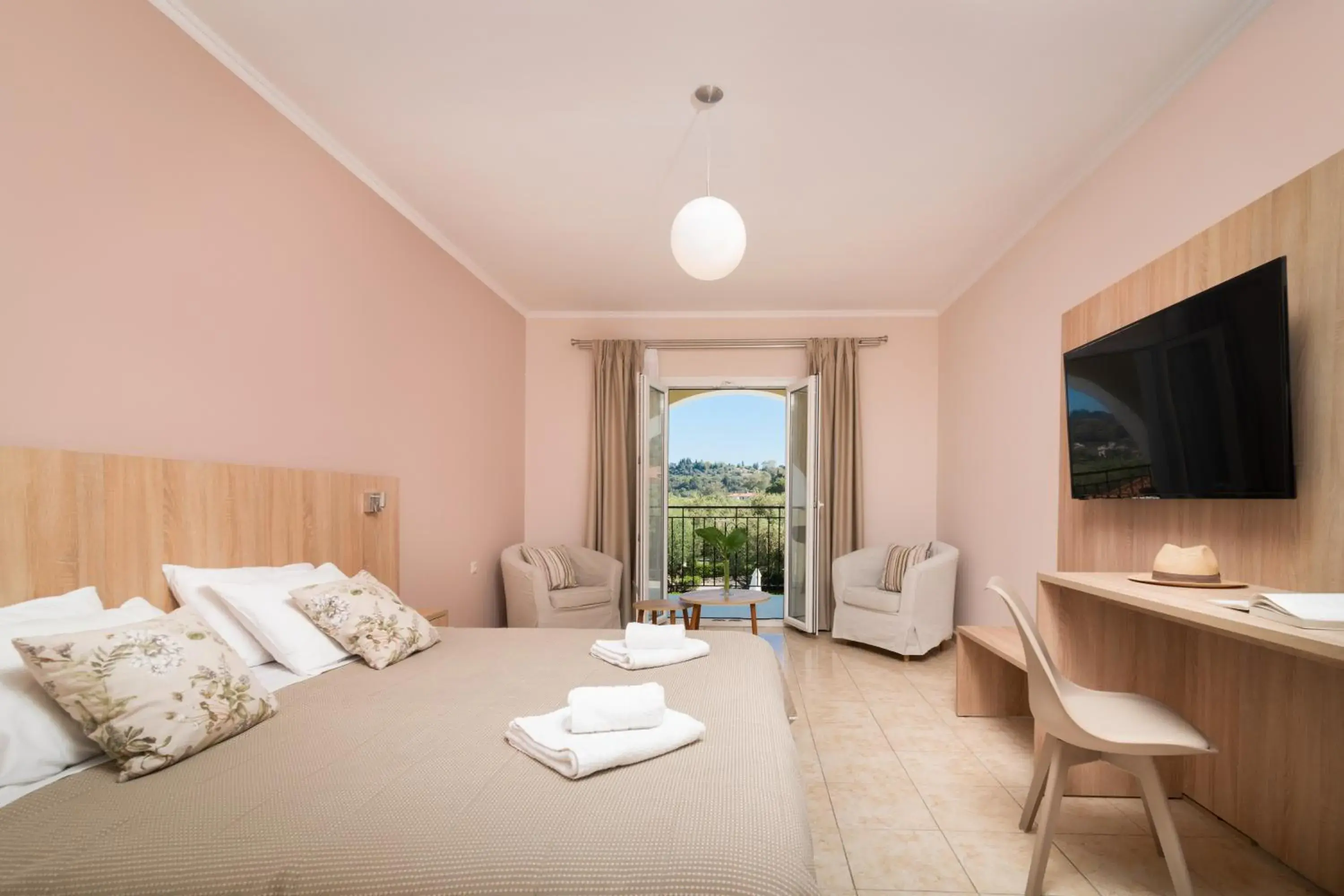 Deluxe Double or Twin Room with Pool View in Hotel Varres Deluxe Double or Twin Room with Pool View in Hotel Varres