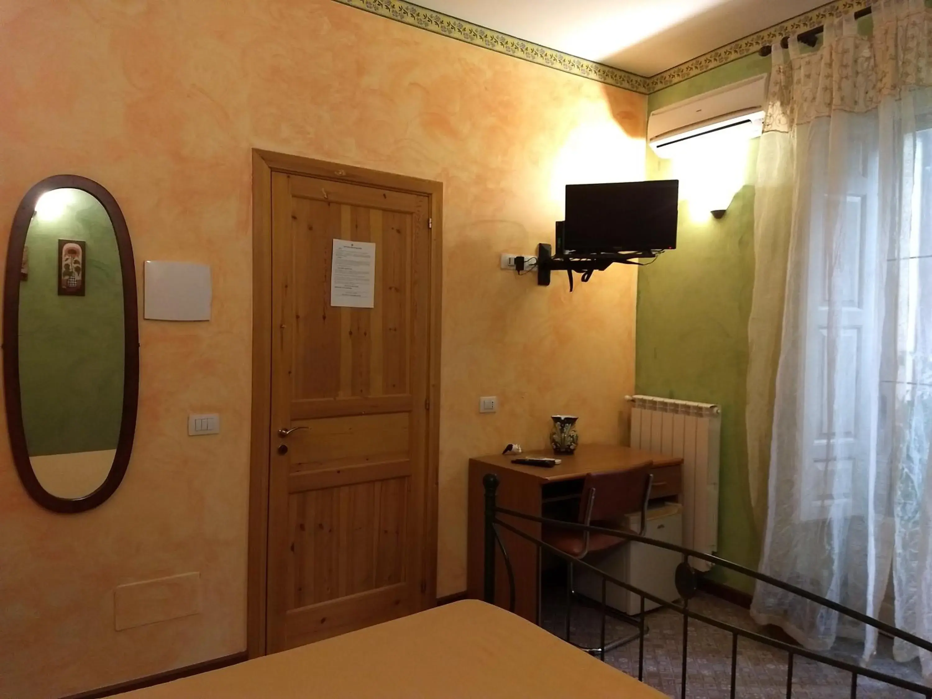 Small Double Room in Palazzo Aprile Small Double Room in Palazzo Aprile