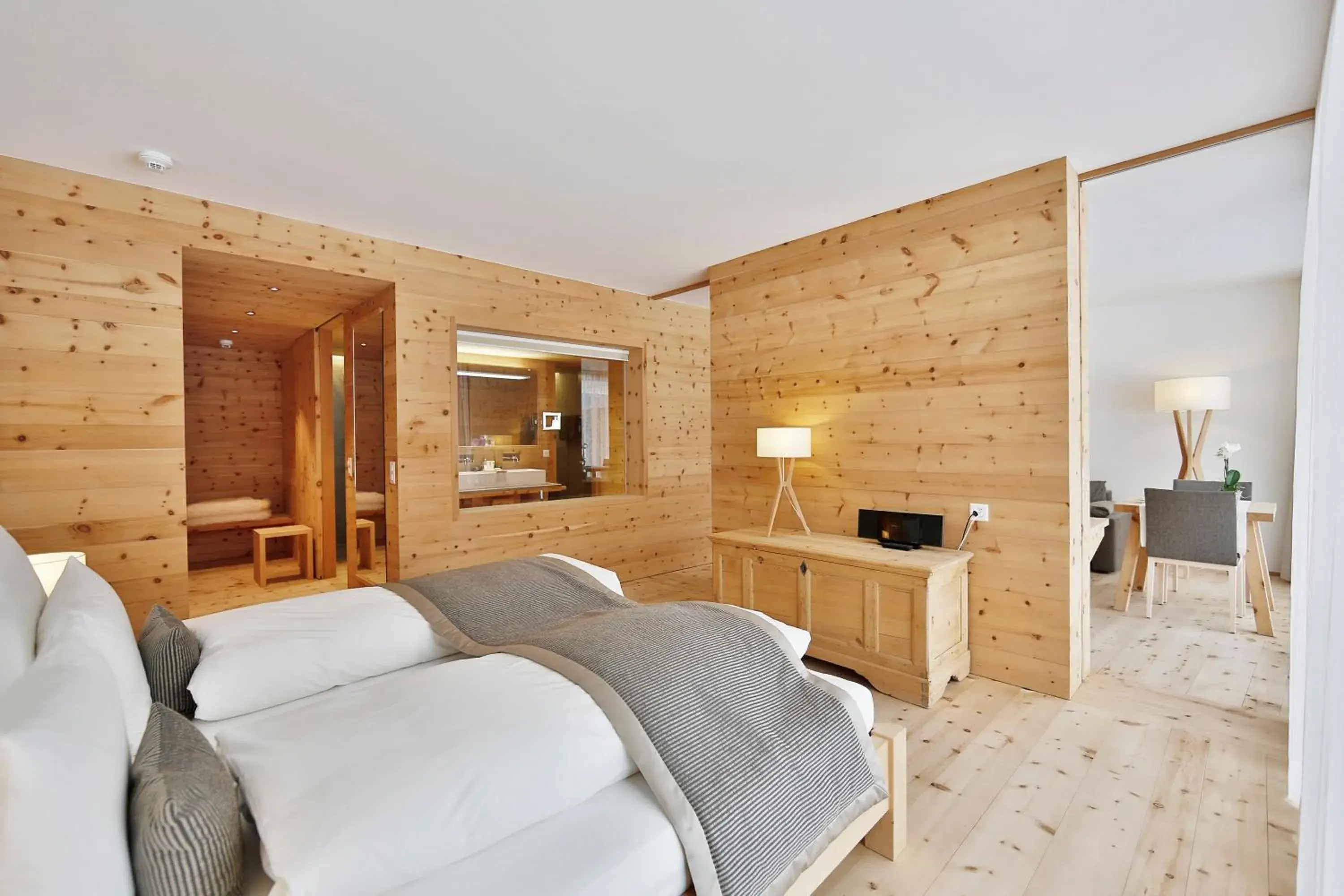 Suite with Garden - single occupancy in Relais & Châteaux IN LAIN Hotel Cadonau Suite with Garden - single occupancy in Relais & Châteaux IN LAIN Hotel Cadonau