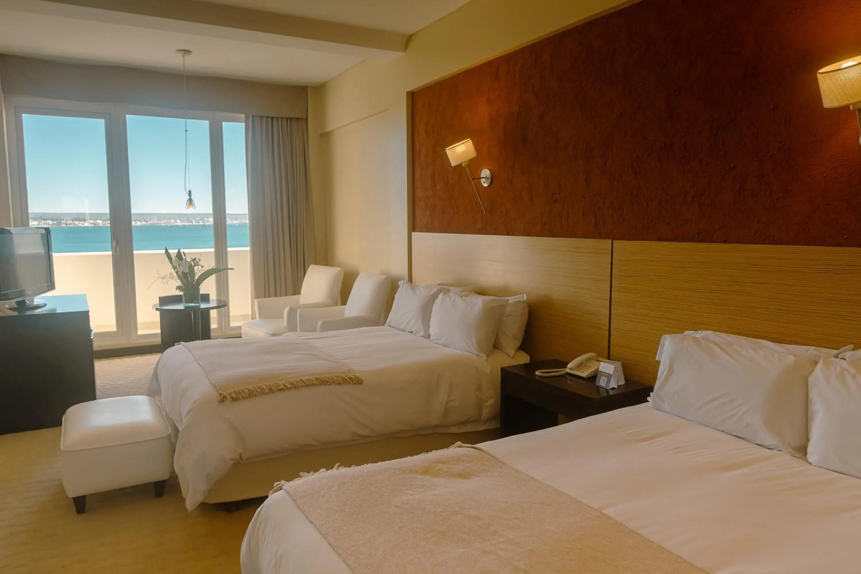 Twin Room - single occupancy in Rayentray Grand Hotel Twin Room - single occupancy in Rayentray Grand Hotel