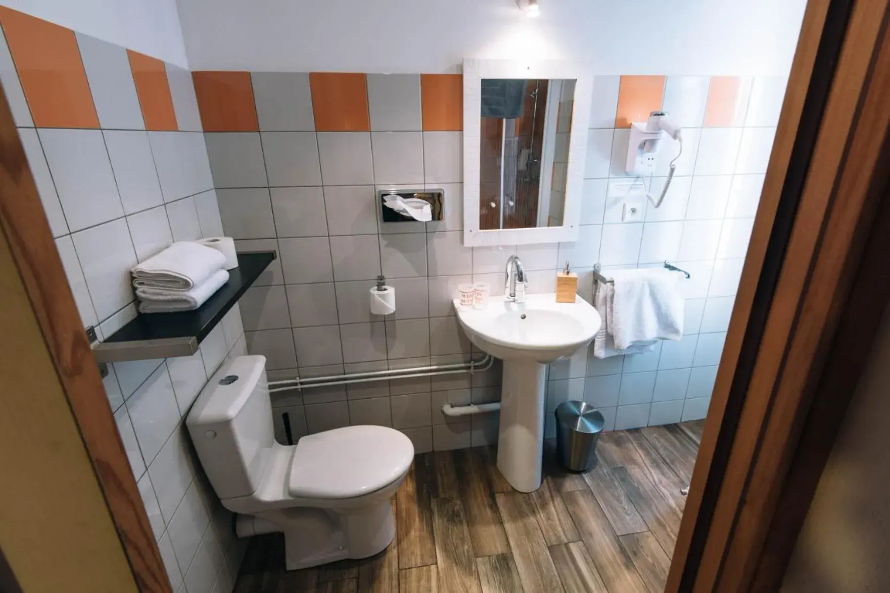 Twin Room in Chalet de Lanza Twin Room in Chalet de Lanza