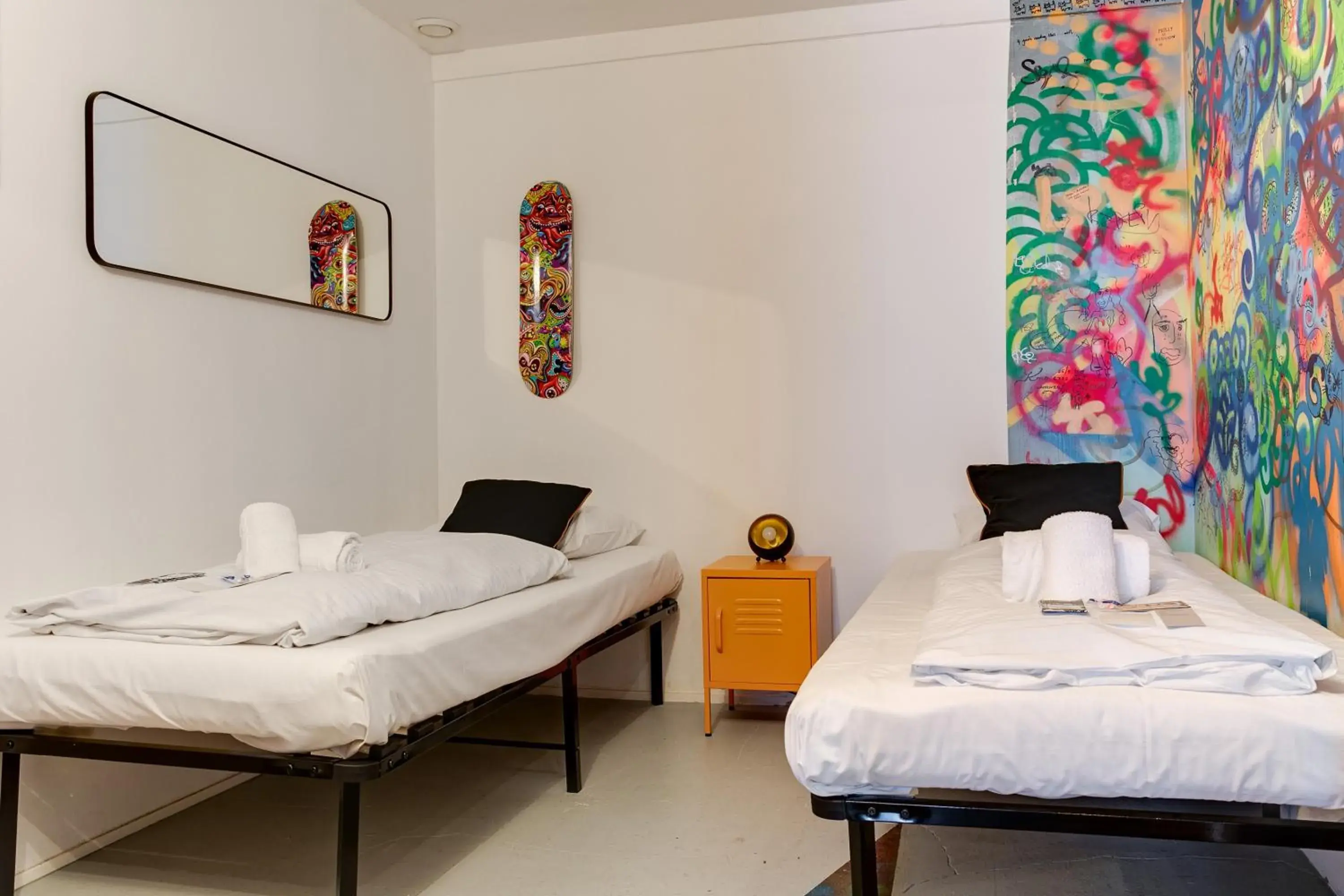 Friend's Twin Cabin in ClinkMama Friend's Twin Cabin in ClinkMama