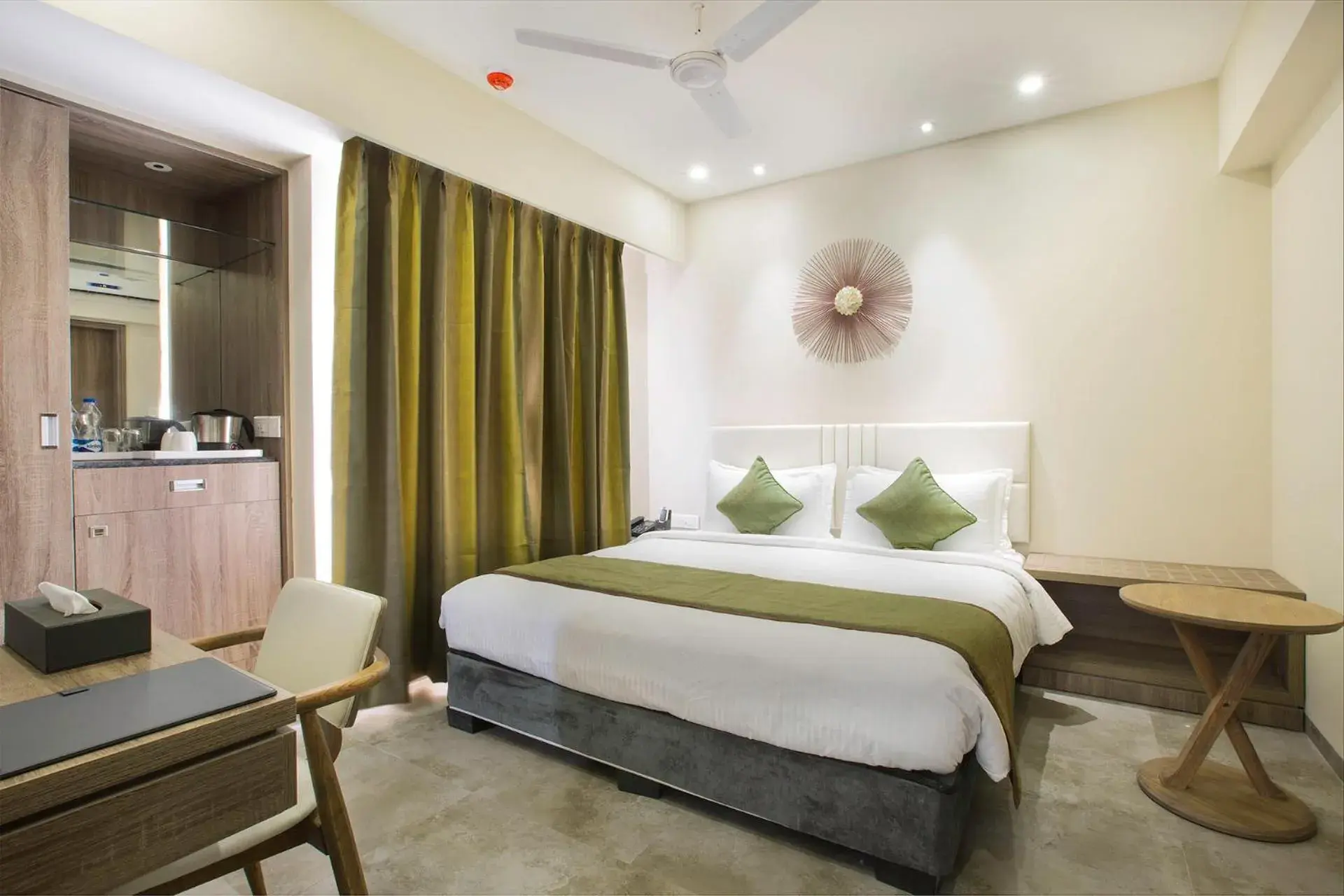 King Suite in Floressa Randa, Porur King Suite in Floressa Randa, Porur