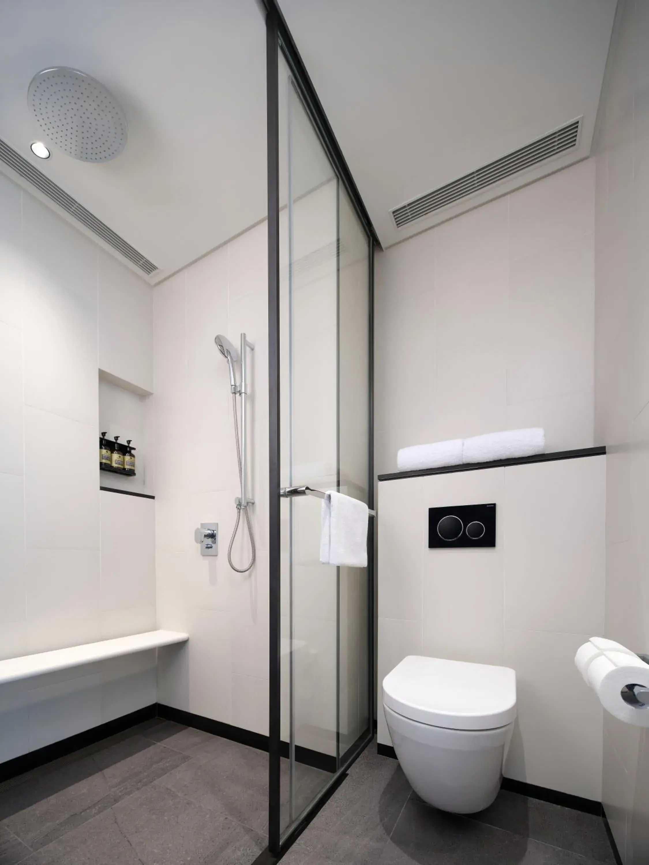 Habitat Deluxe Twin Room in Artyzen Habitat Hongqiao Shanghai - Korean Street Habitat Deluxe Twin Room in Artyzen Habitat Hongqiao Shanghai - Korean Street