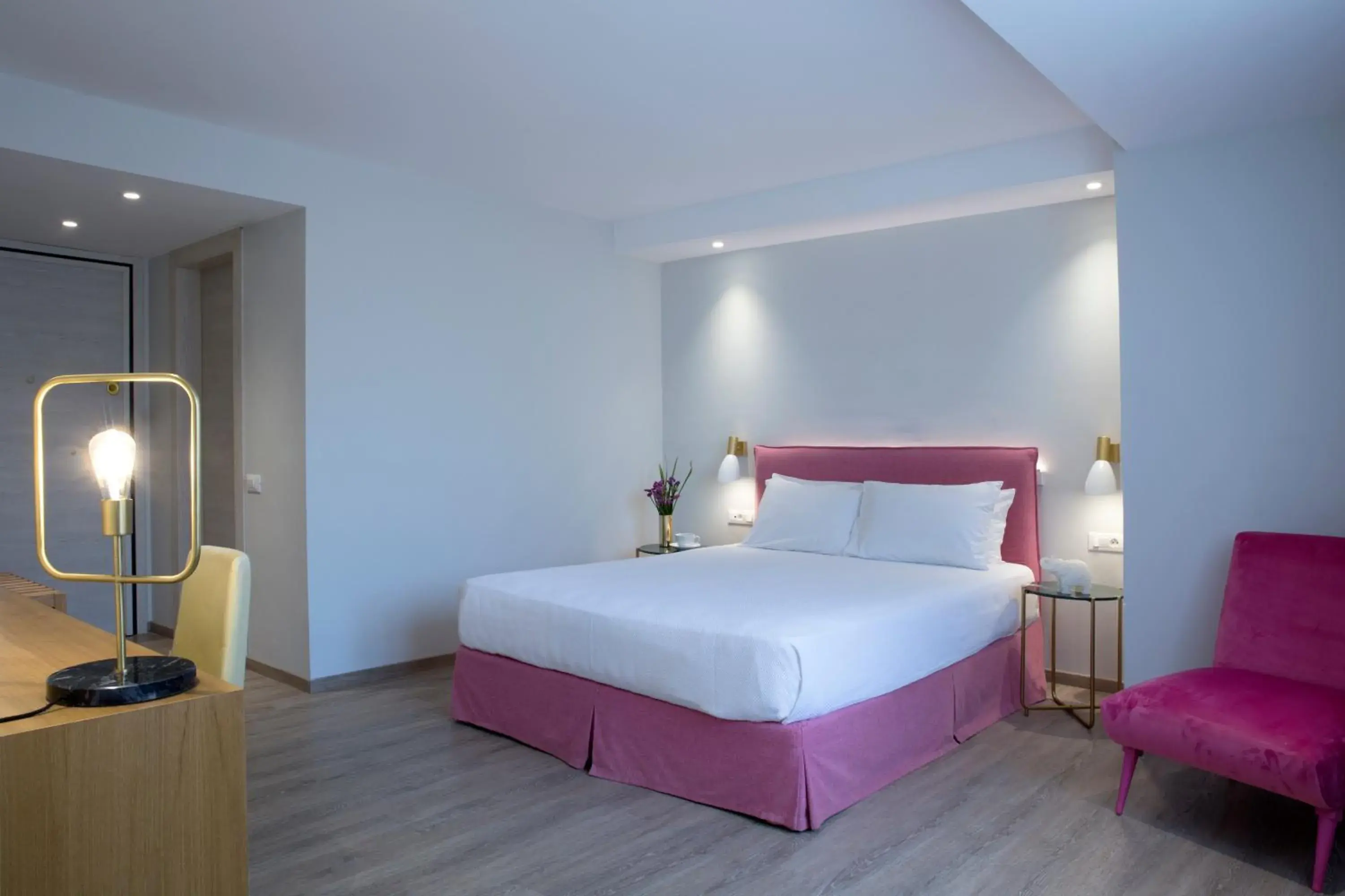 Deluxe Double Room - single occupancy in Alley Boutique Hotel and Spa Deluxe Double Room - single occupancy in Alley Boutique Hotel and Spa