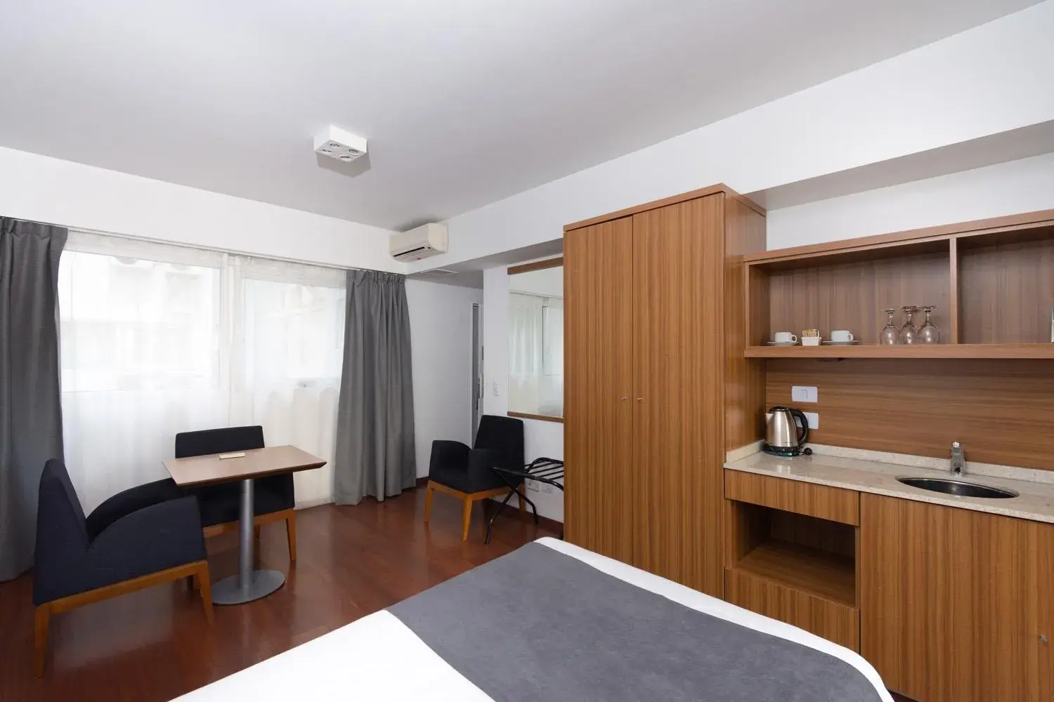 Triple Room in Hotel Bys Palermo Triple Room in Hotel Bys Palermo