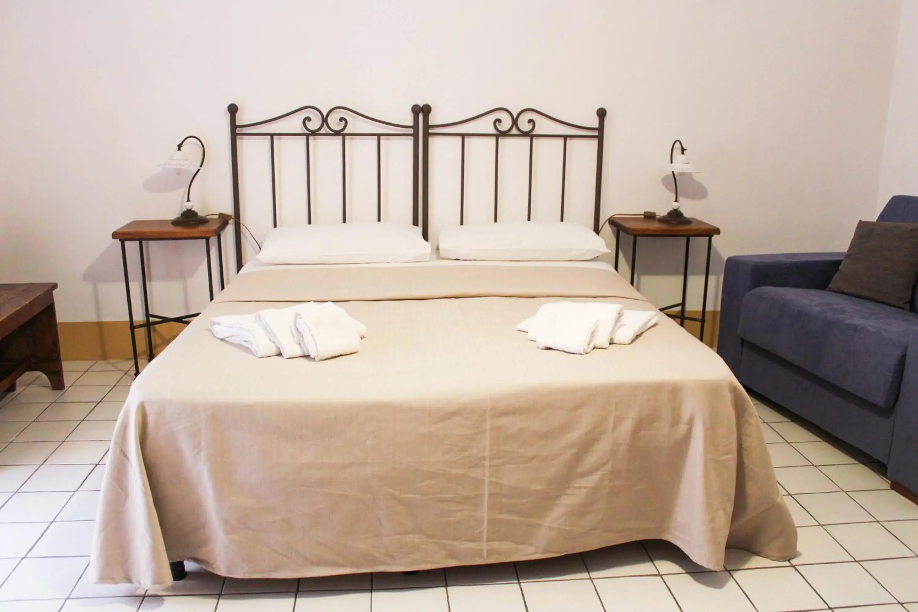 Budget Studio in Residence Acanto Budget Studio in Residence Acanto