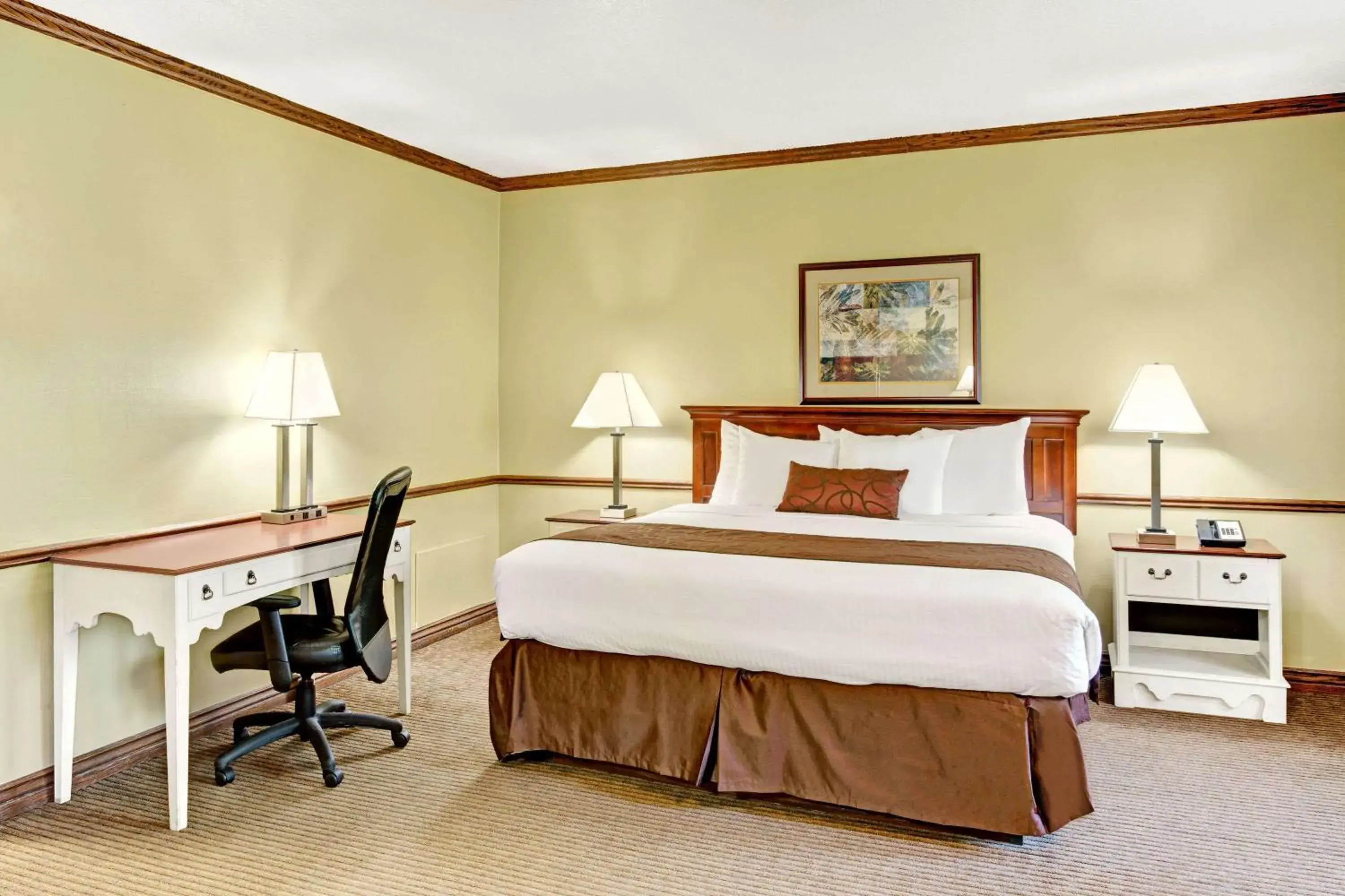 King Room - Pet Friendly/Non-Smoking in Provo River Inn King Room - Pet Friendly/Non-Smoking in Provo River Inn