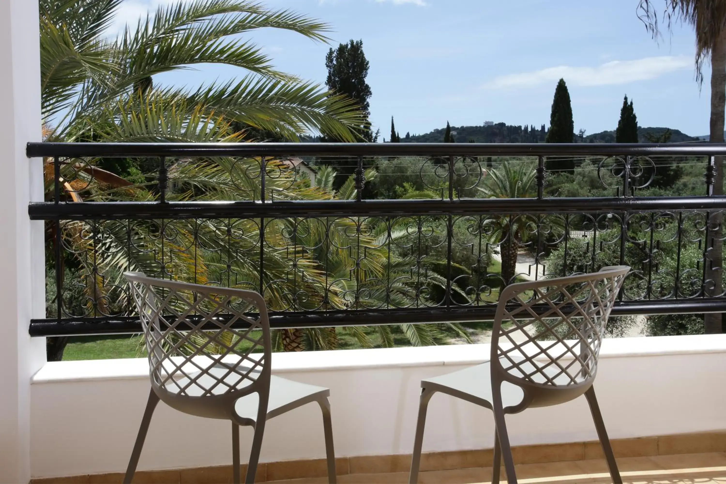 Standard Double or Twin Room with Garden View in Paradise Hotel Corfu Standard Double or Twin Room with Garden View in Paradise Hotel Corfu