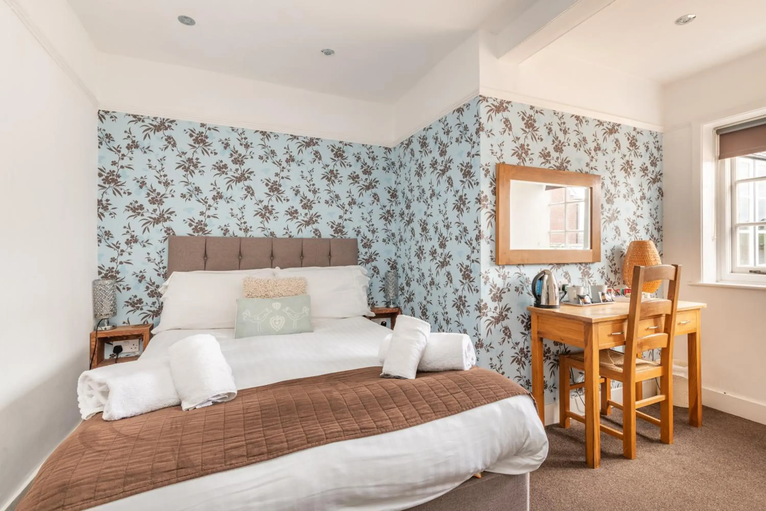 Small Double Room in tiger inn Small Double Room in tiger inn