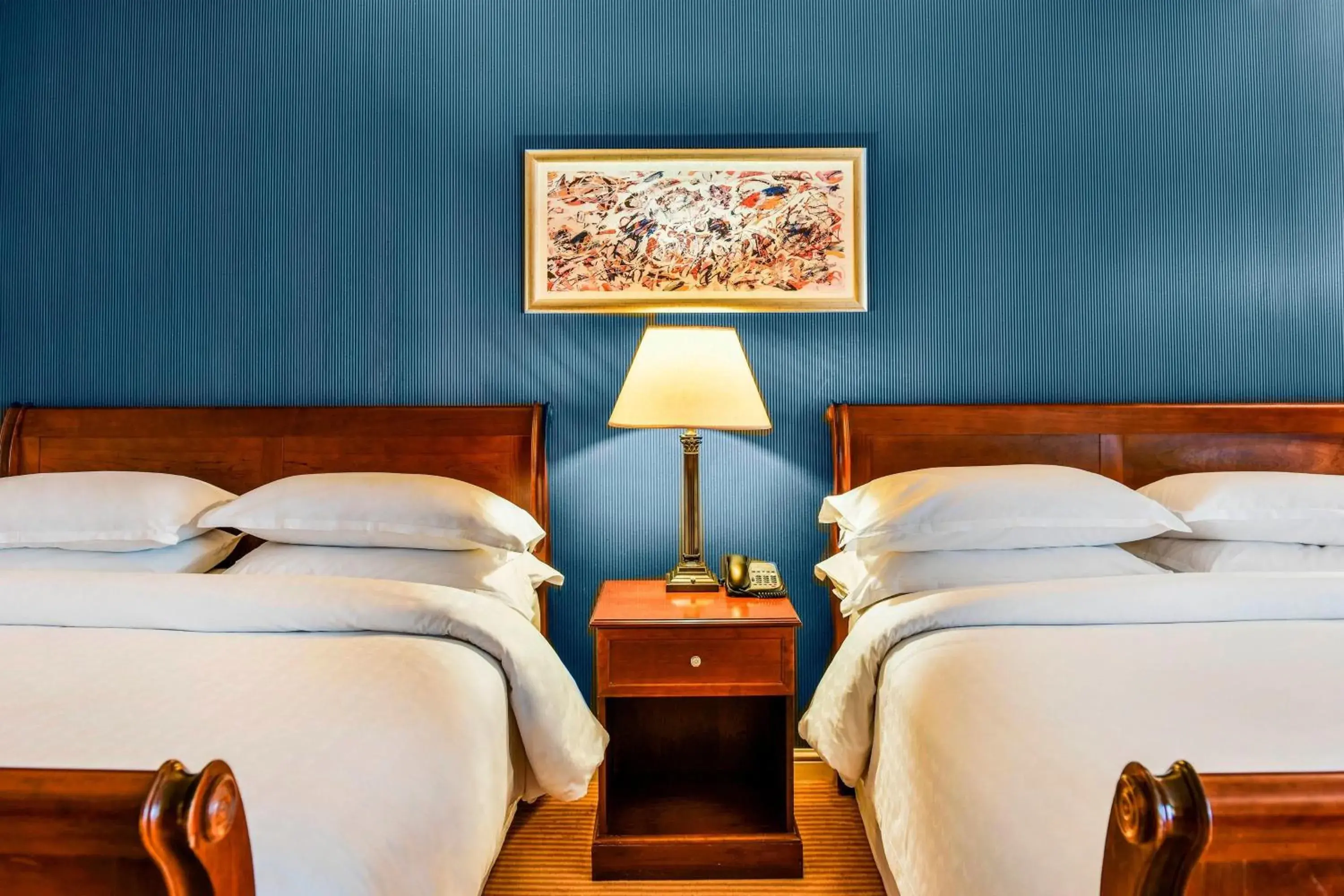 Family Room, Guest room, 2 Double in Sheraton Skyline Hotel London Heathrow Family Room, Guest room, 2 Double in Sheraton Skyline Hotel London Heathrow