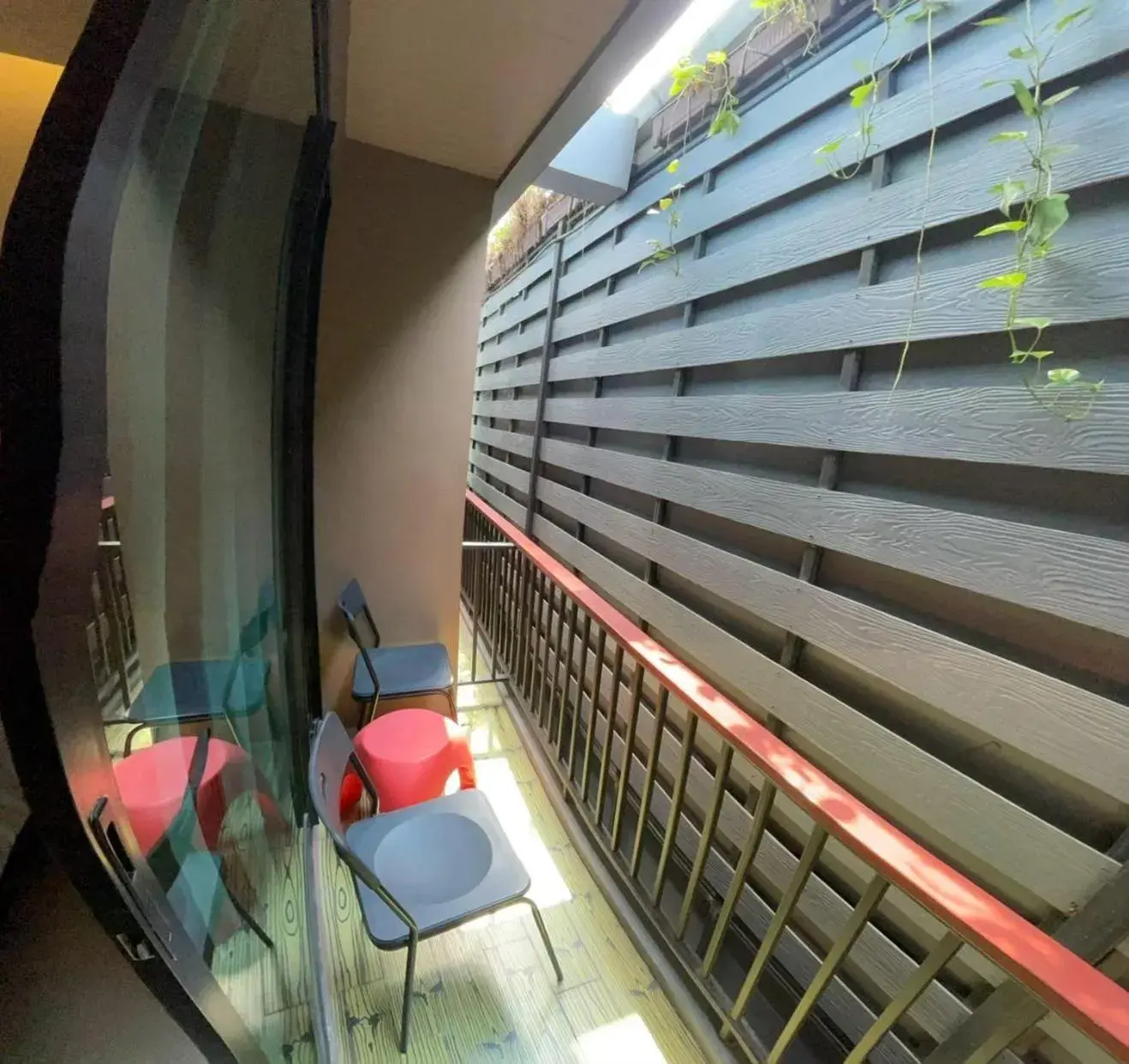 Standard Double Room in Red Door Samsen Hotel, Bangkok Standard Double Room in Red Door Samsen Hotel, Bangkok