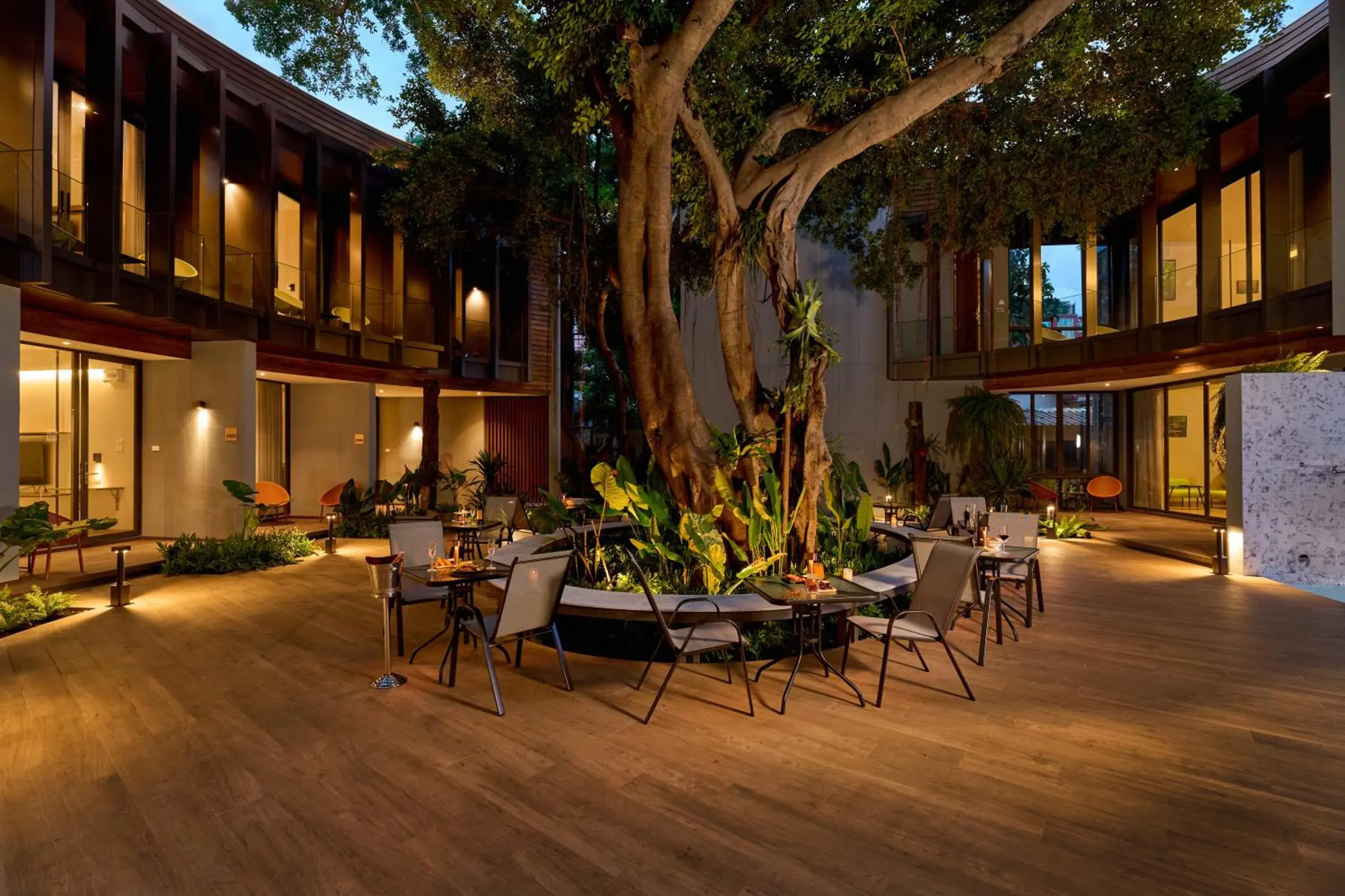 Red Door Samsen Hotel, Bangkok Red Door Samsen Hotel, Bangkok