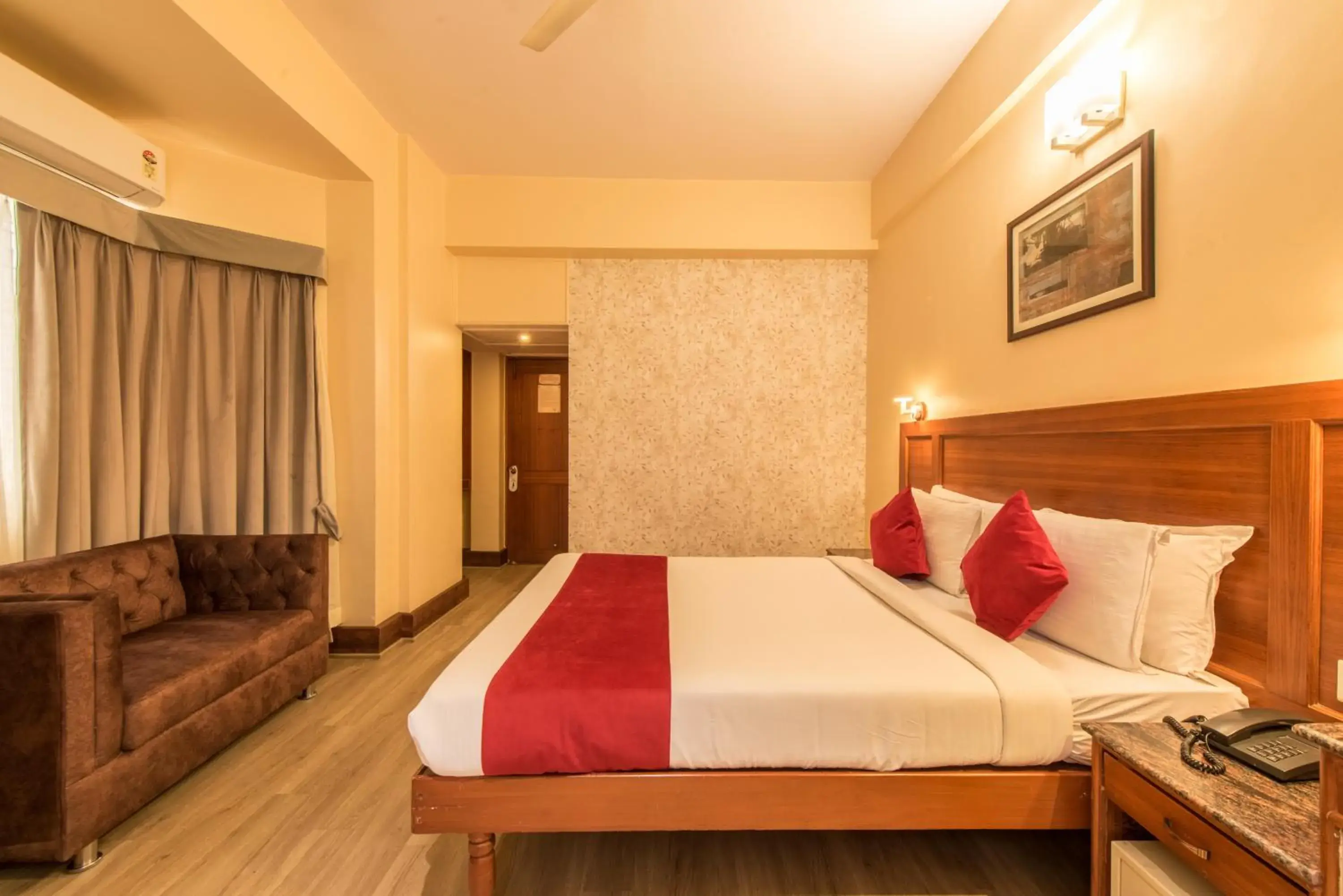 Executive Double or Twin Room - single occupancy in Bangalore Gate Hotel & Conferences Executive Double or Twin Room - single occupancy in Bangalore Gate Hotel & Conferences