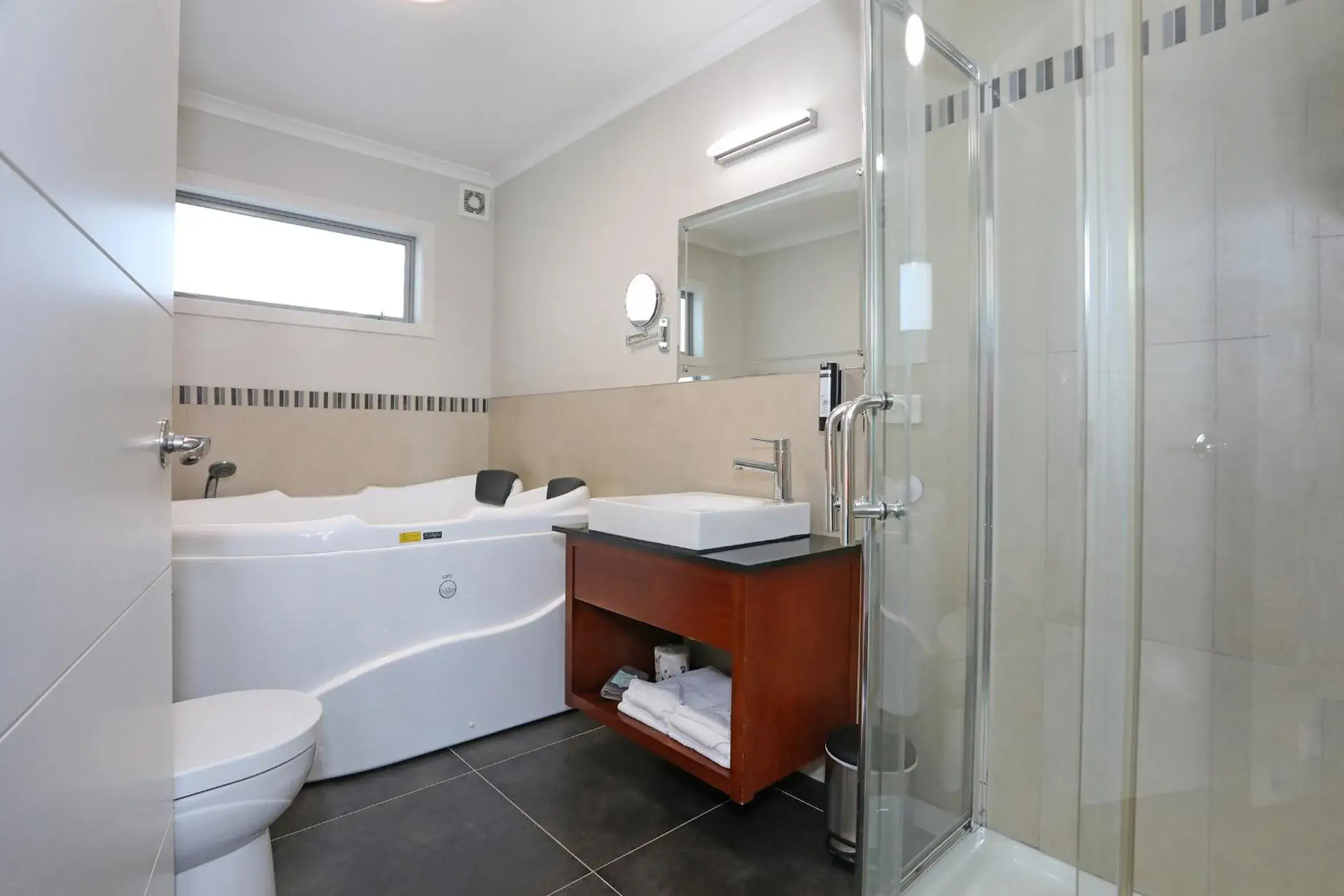 Family One-Bedroom Apartment in City Corporate Motor Inn Family One-Bedroom Apartment in City Corporate Motor Inn