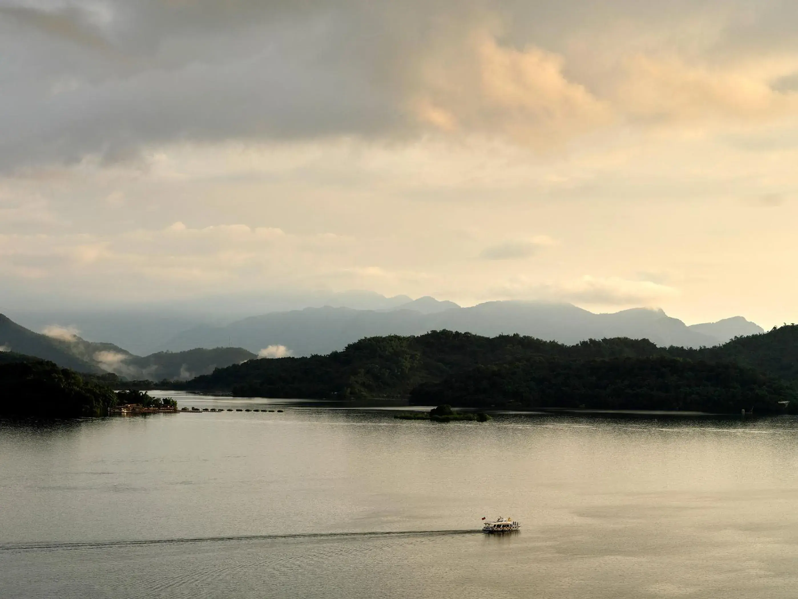 Premier Japanese Style Lake View in Fleur de Chine Hotel Premier Japanese Style Lake View in Fleur de Chine Hotel